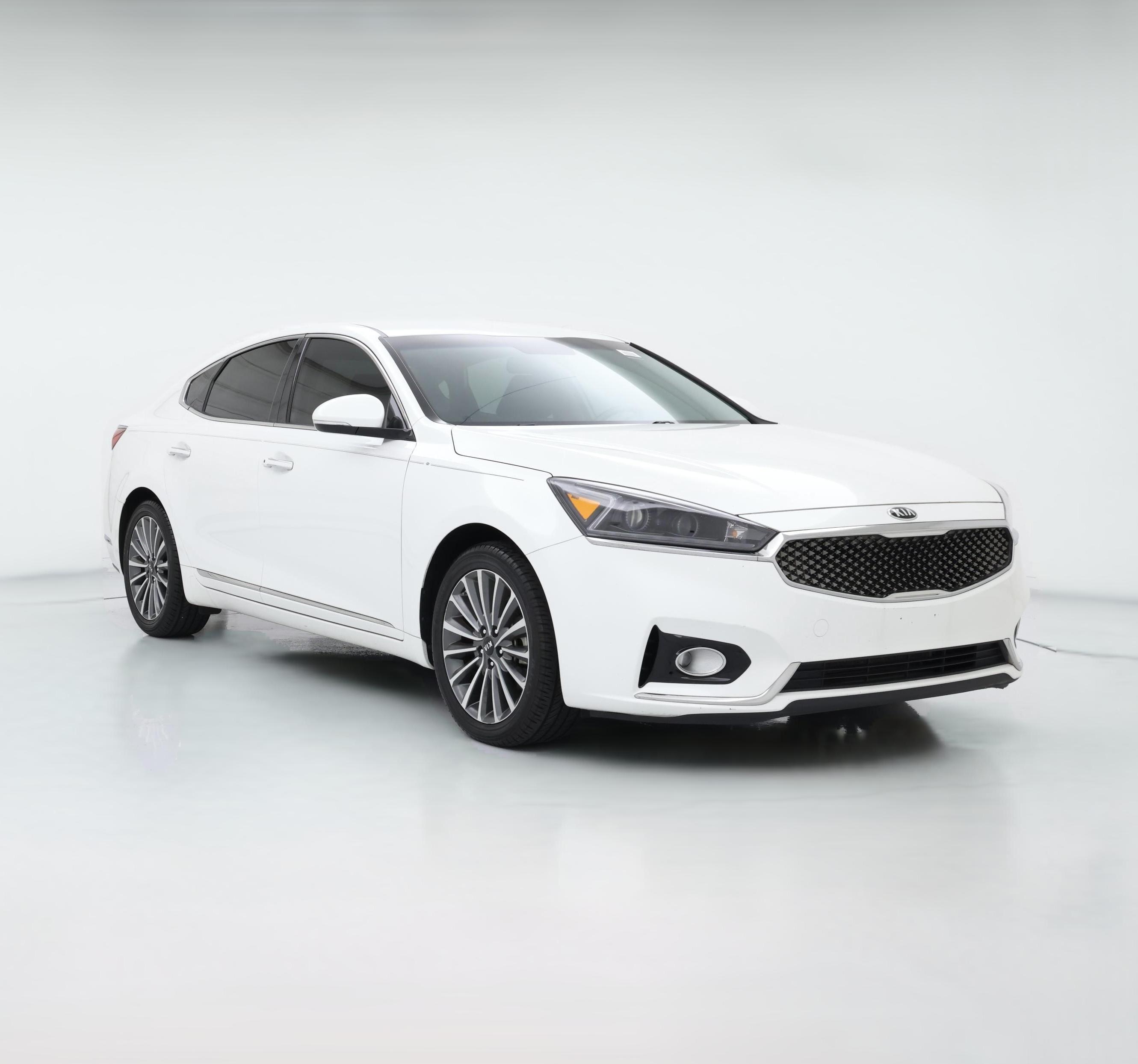 Thumbnail: 2017 Kia Cadenza - 1