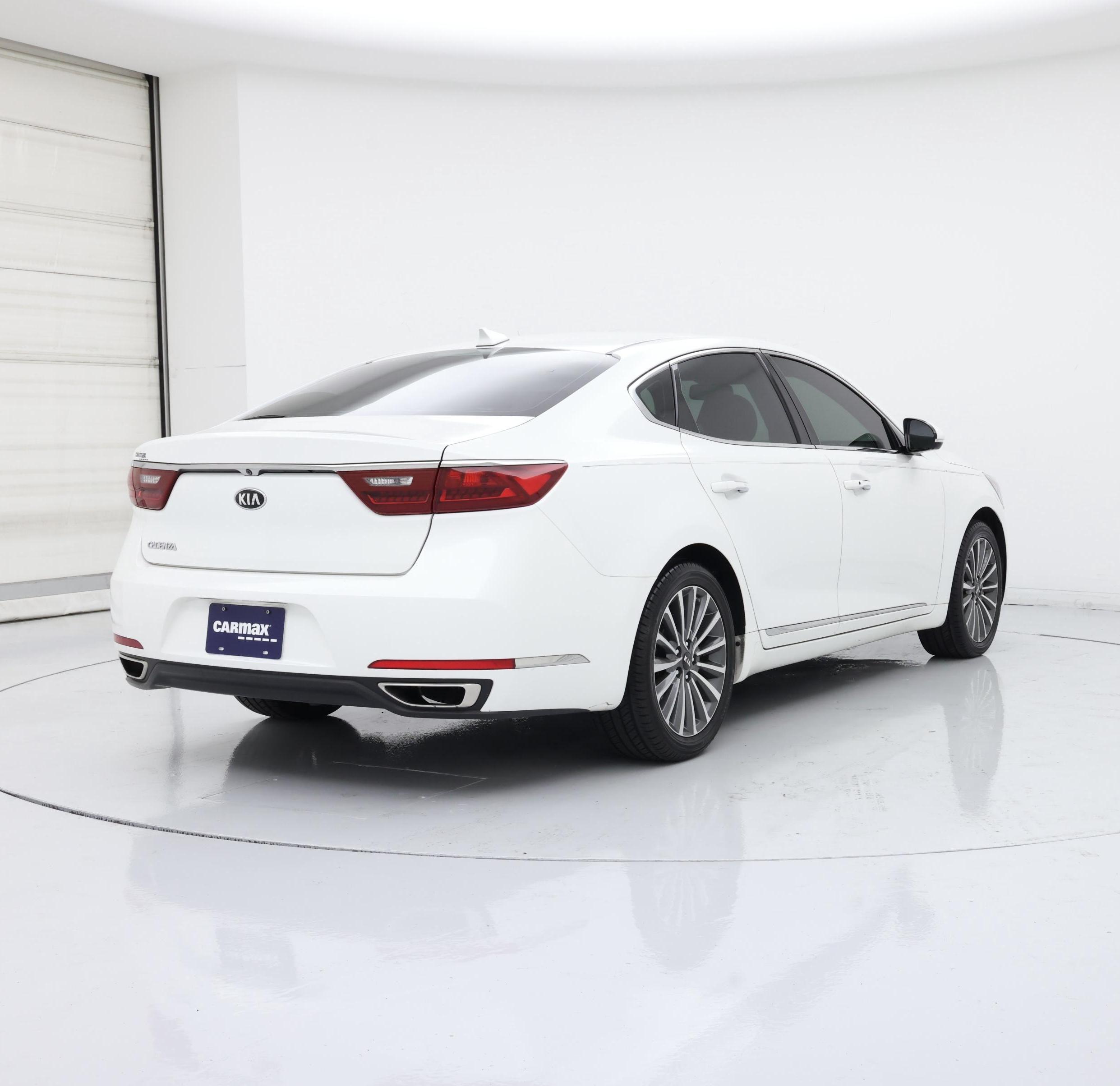 Thumbnail: 2017 Kia Cadenza - 8