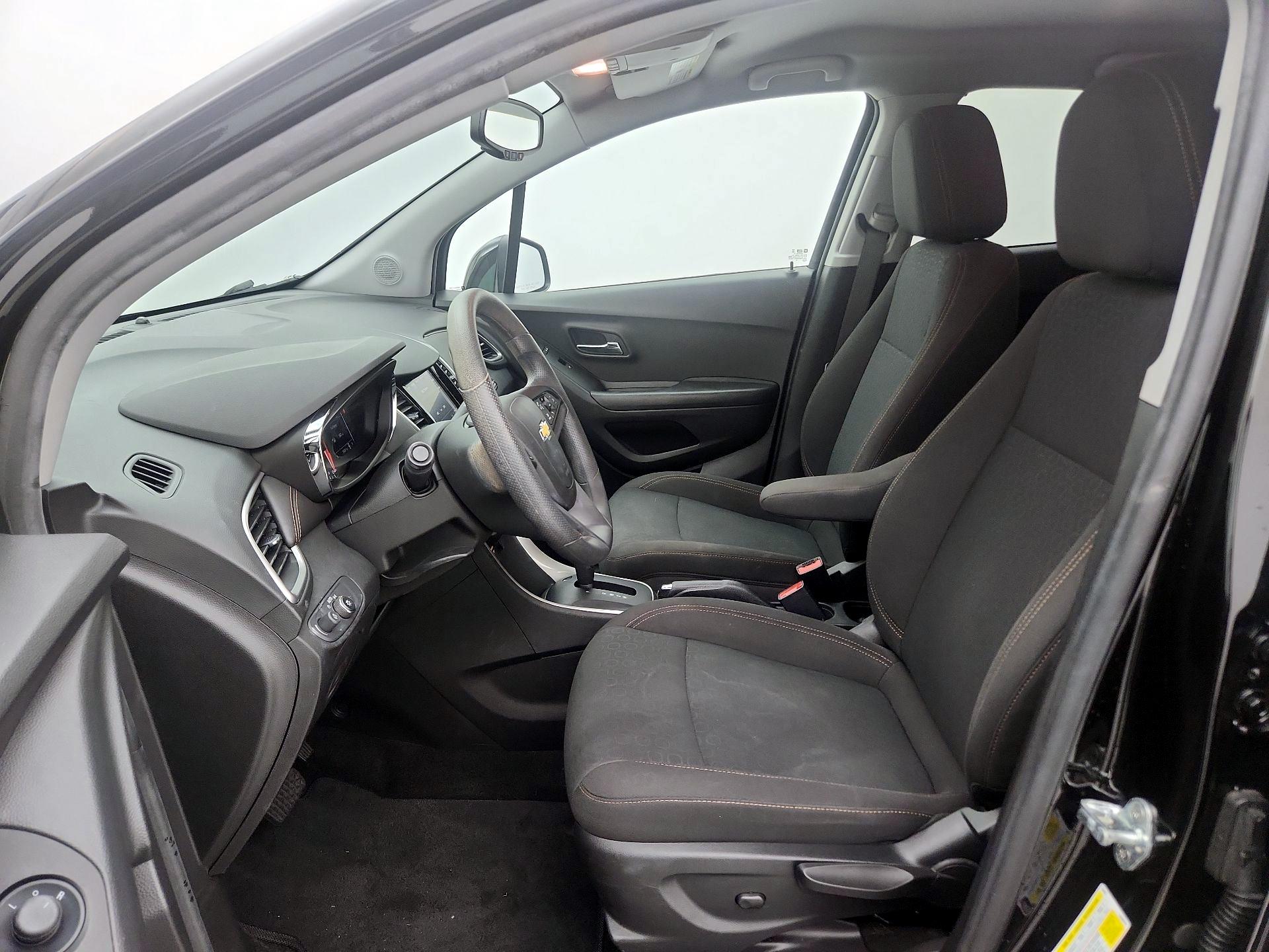 Thumbnail: 2022 Chevrolet Trax - 11