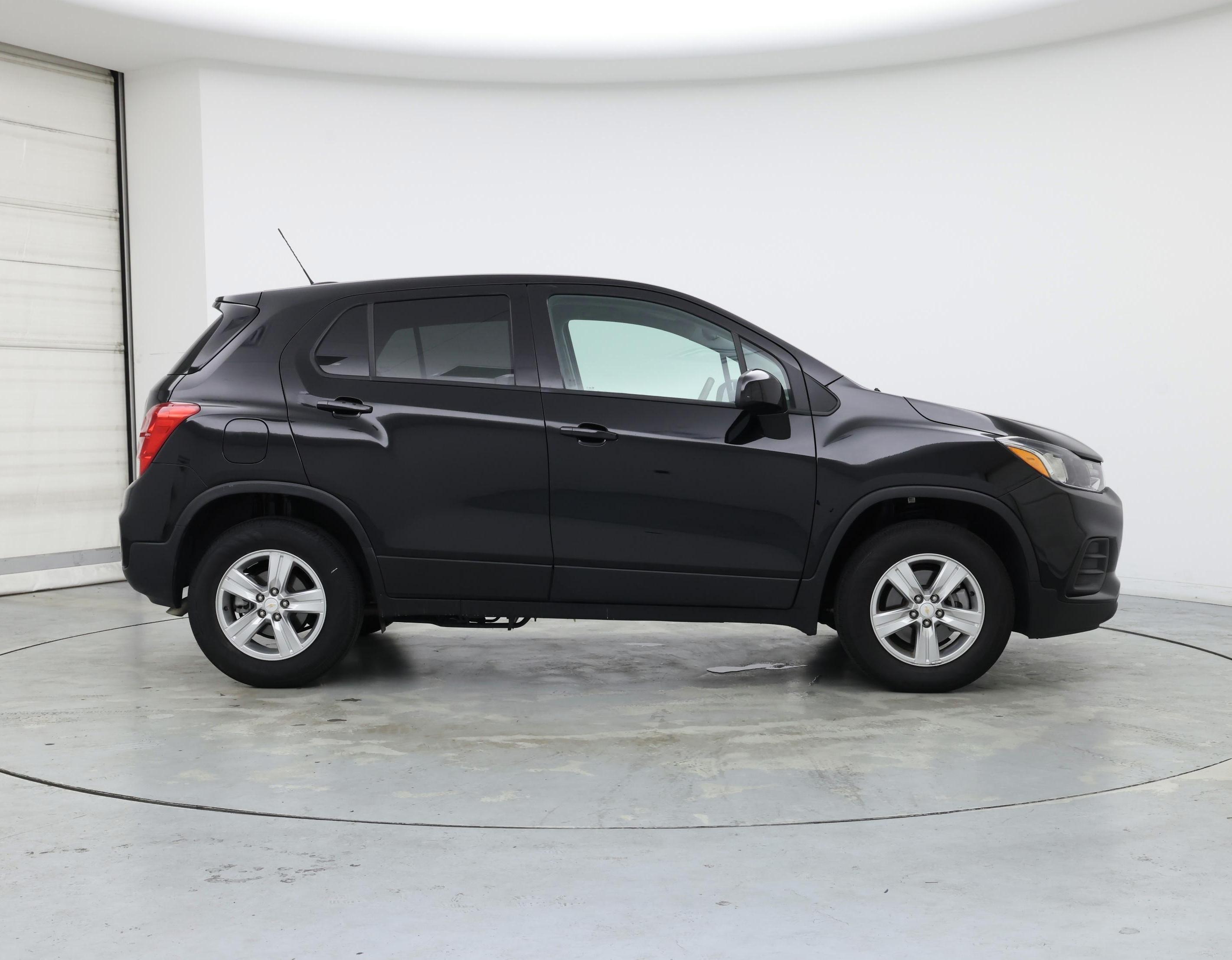 Thumbnail: 2022 Chevrolet Trax - 7