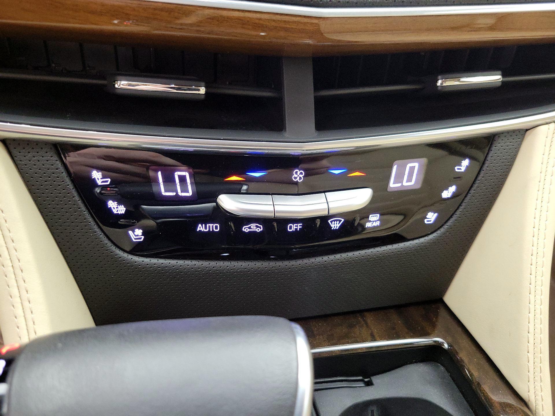 Thumbnail: 2018 Cadillac CT6 - 17