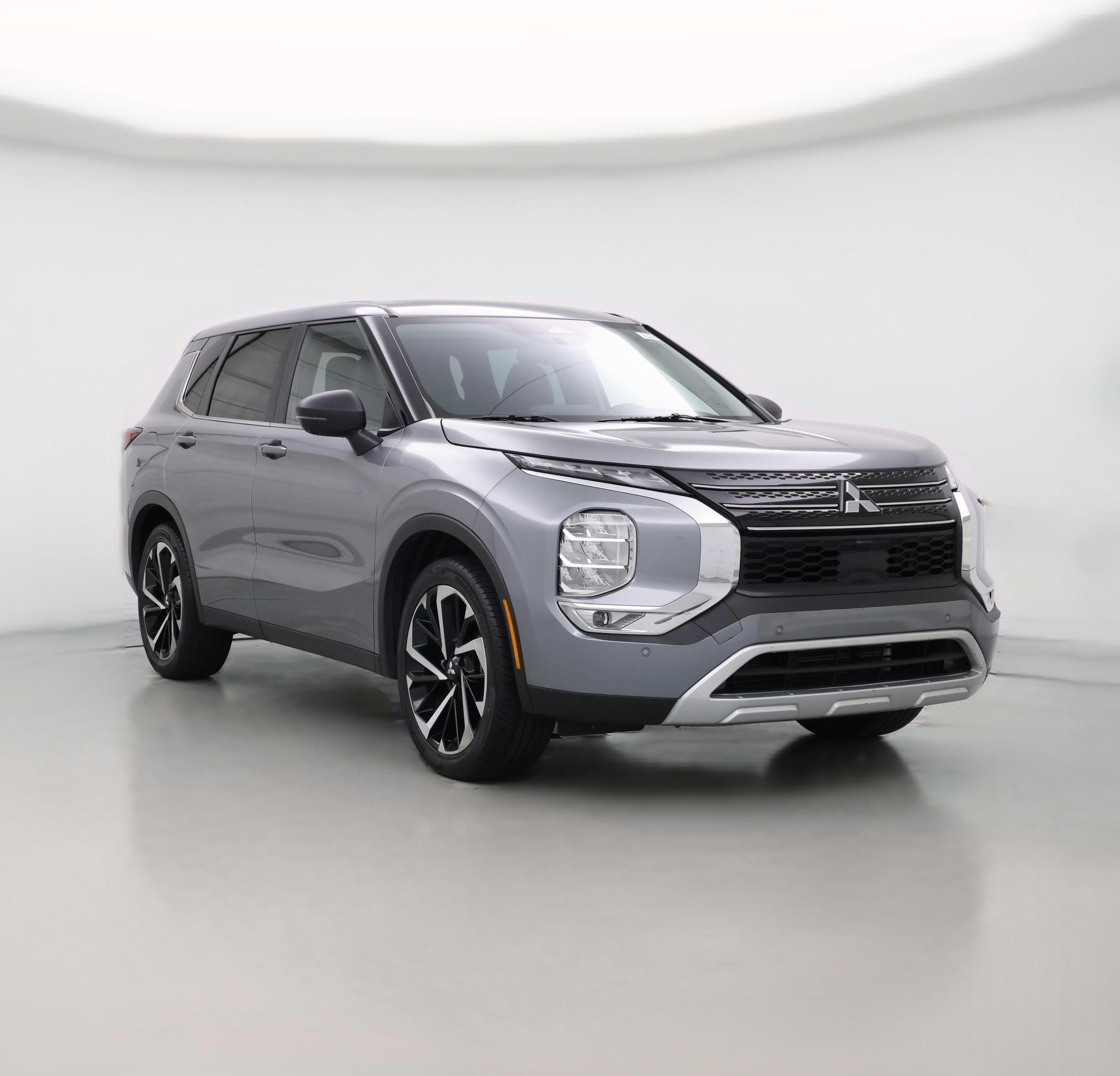 Thumbnail: 2023 Mitsubishi Outlander - 1