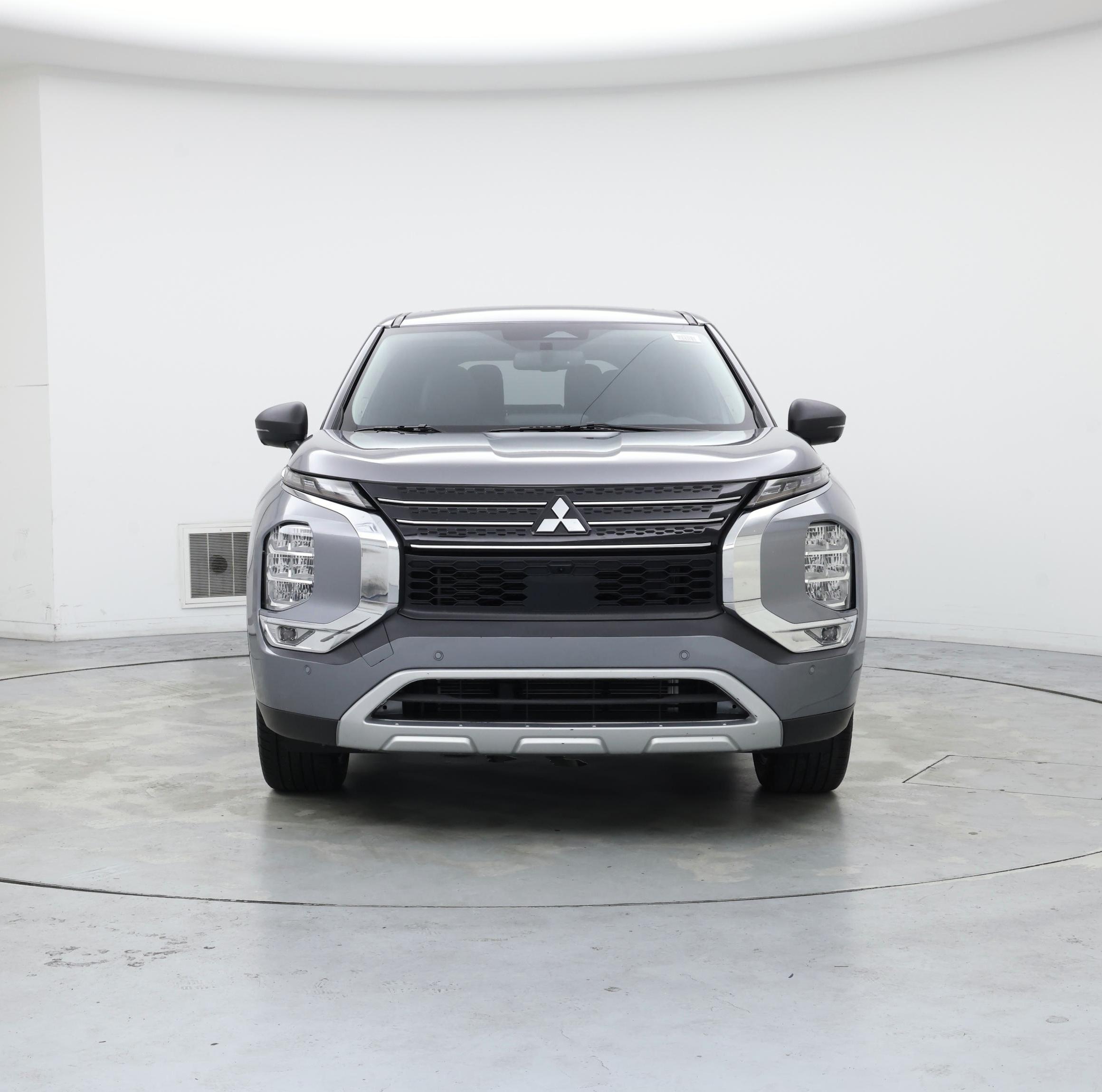 Thumbnail: 2023 Mitsubishi Outlander - 5