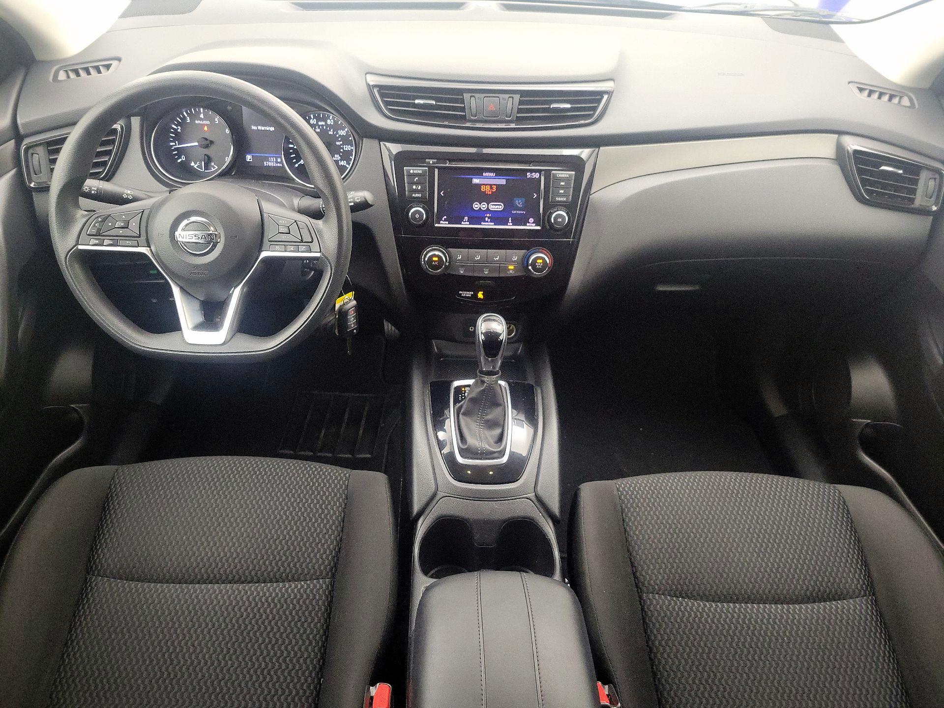 Thumbnail: 2019 Nissan Rogue Sport - 9