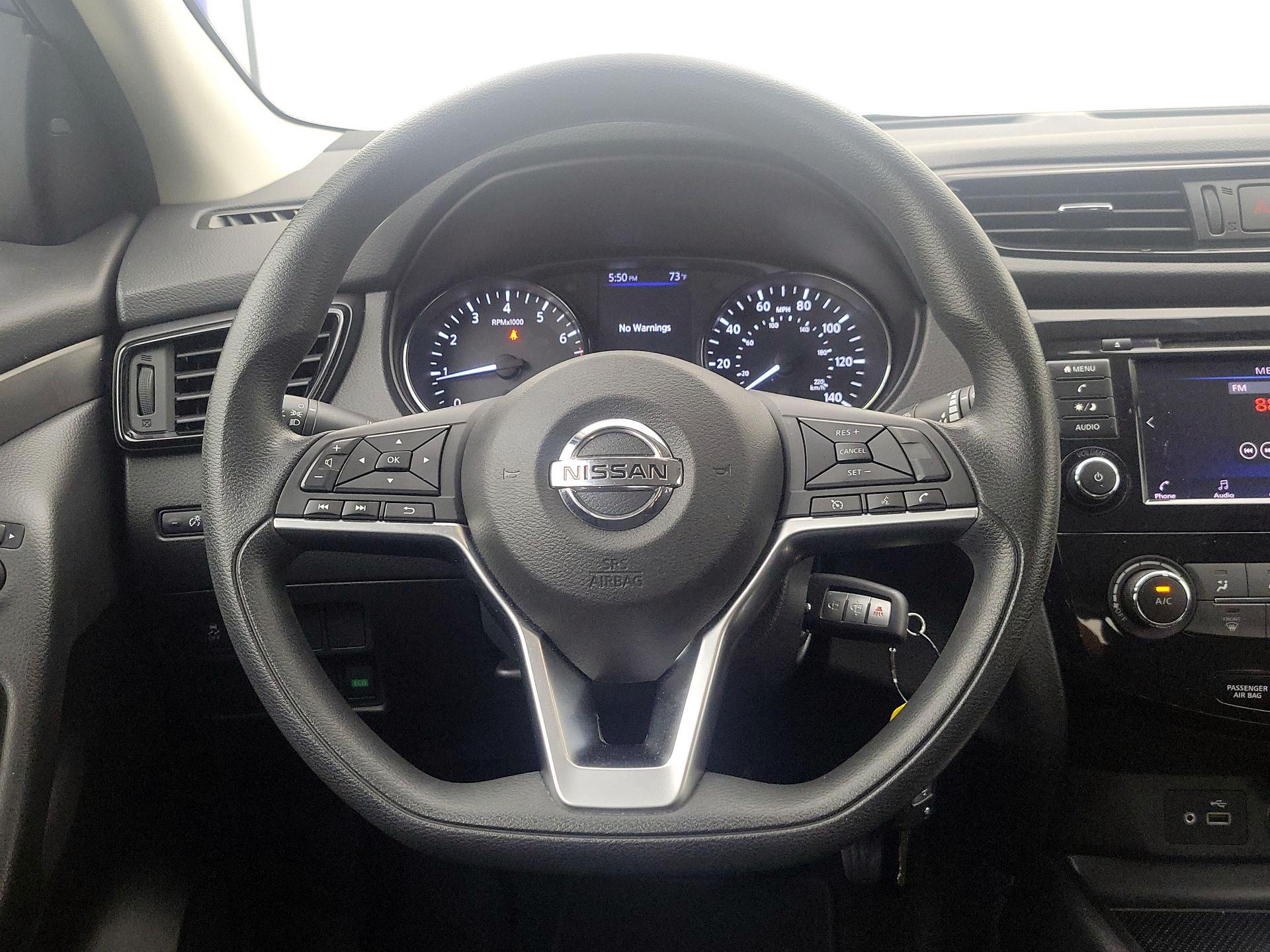 Thumbnail: 2019 Nissan Rogue Sport - 10