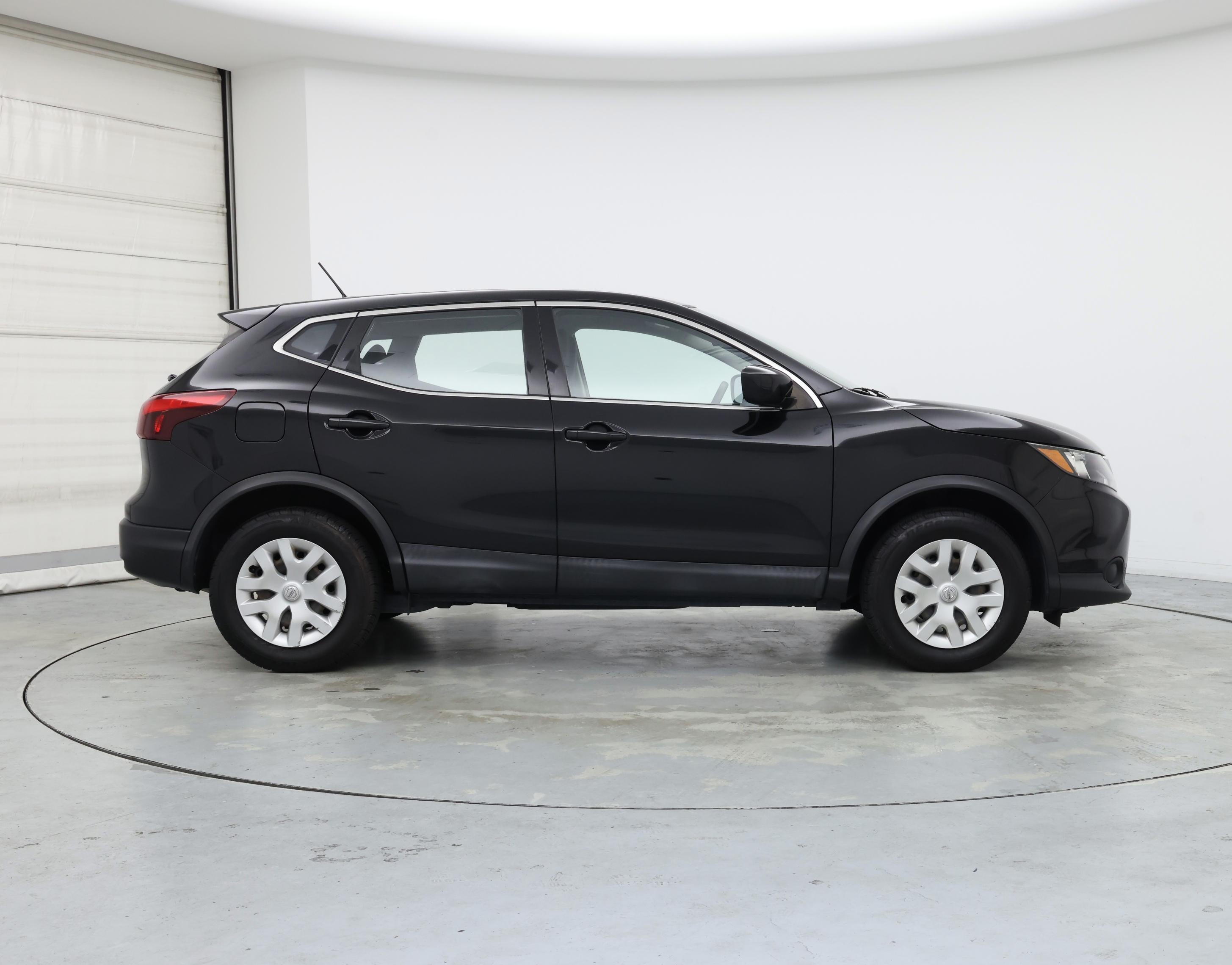 Thumbnail: 2019 Nissan Rogue Sport - 7