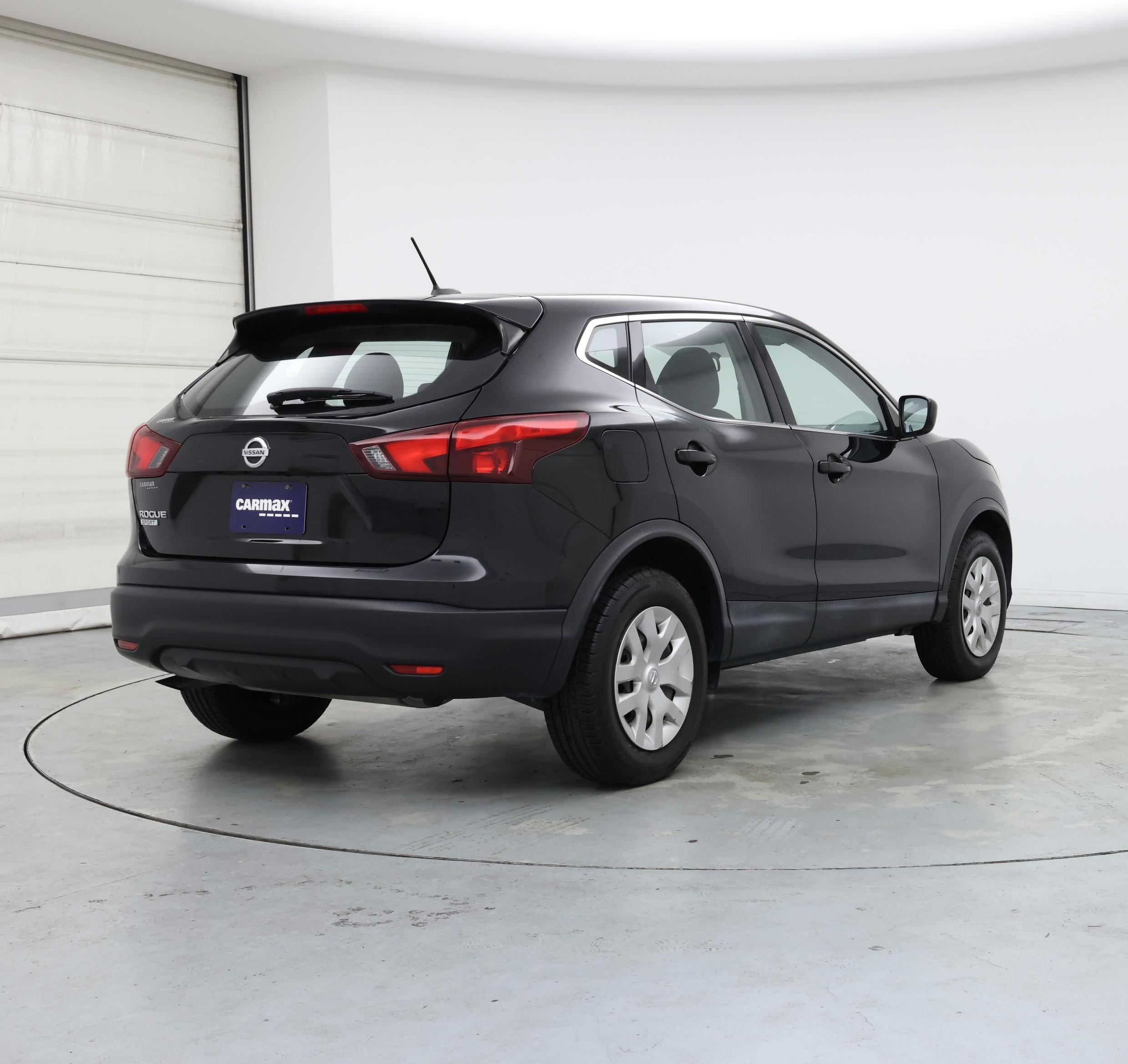 Thumbnail: 2019 Nissan Rogue Sport - 8