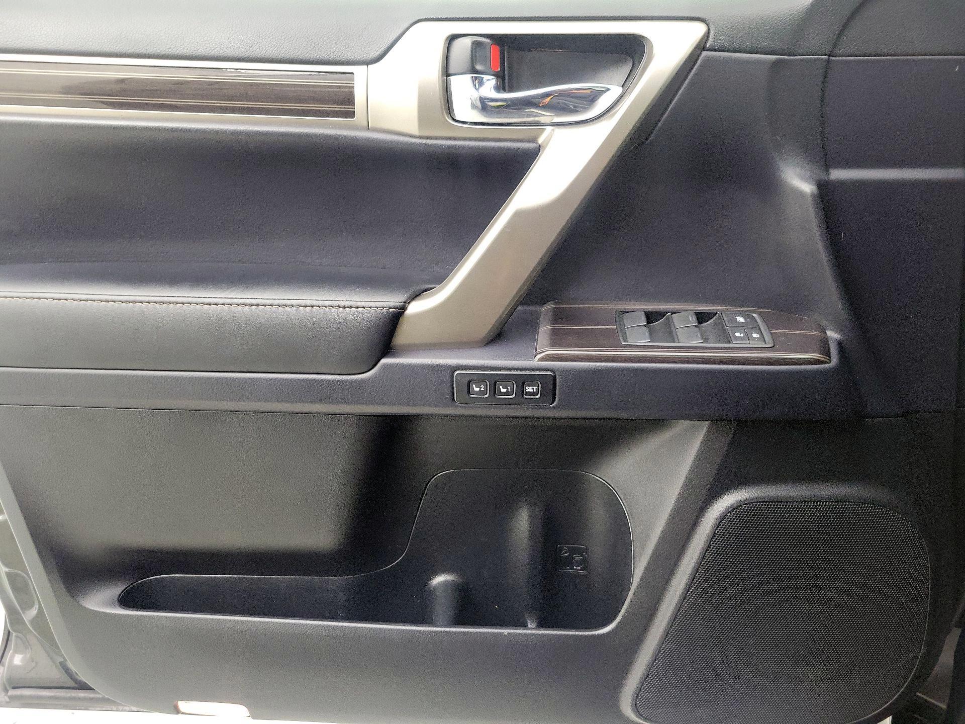Thumbnail: 2021 Lexus GX - 12