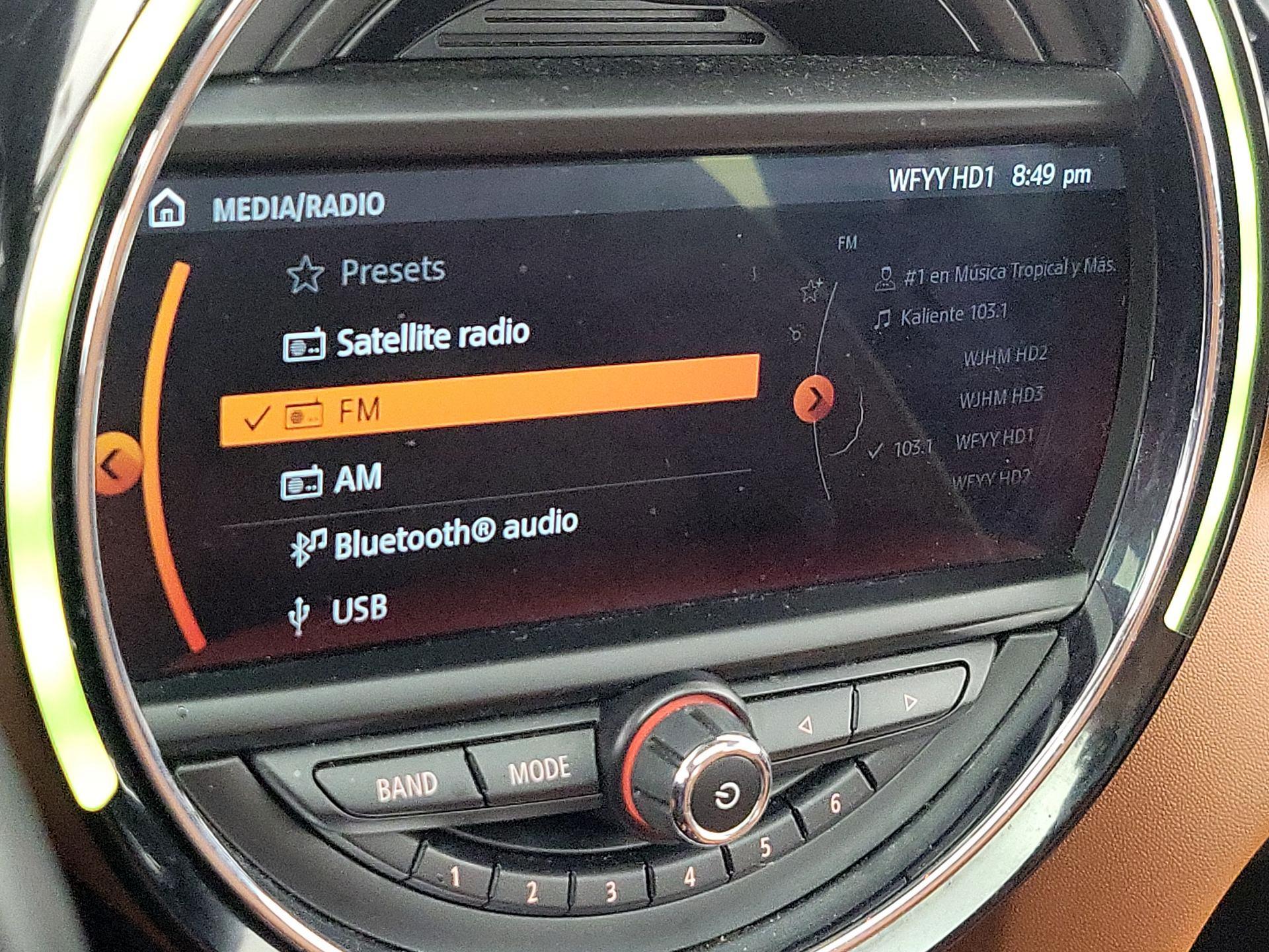 Thumbnail: 2019 MINI Cooper Hardtop - 16