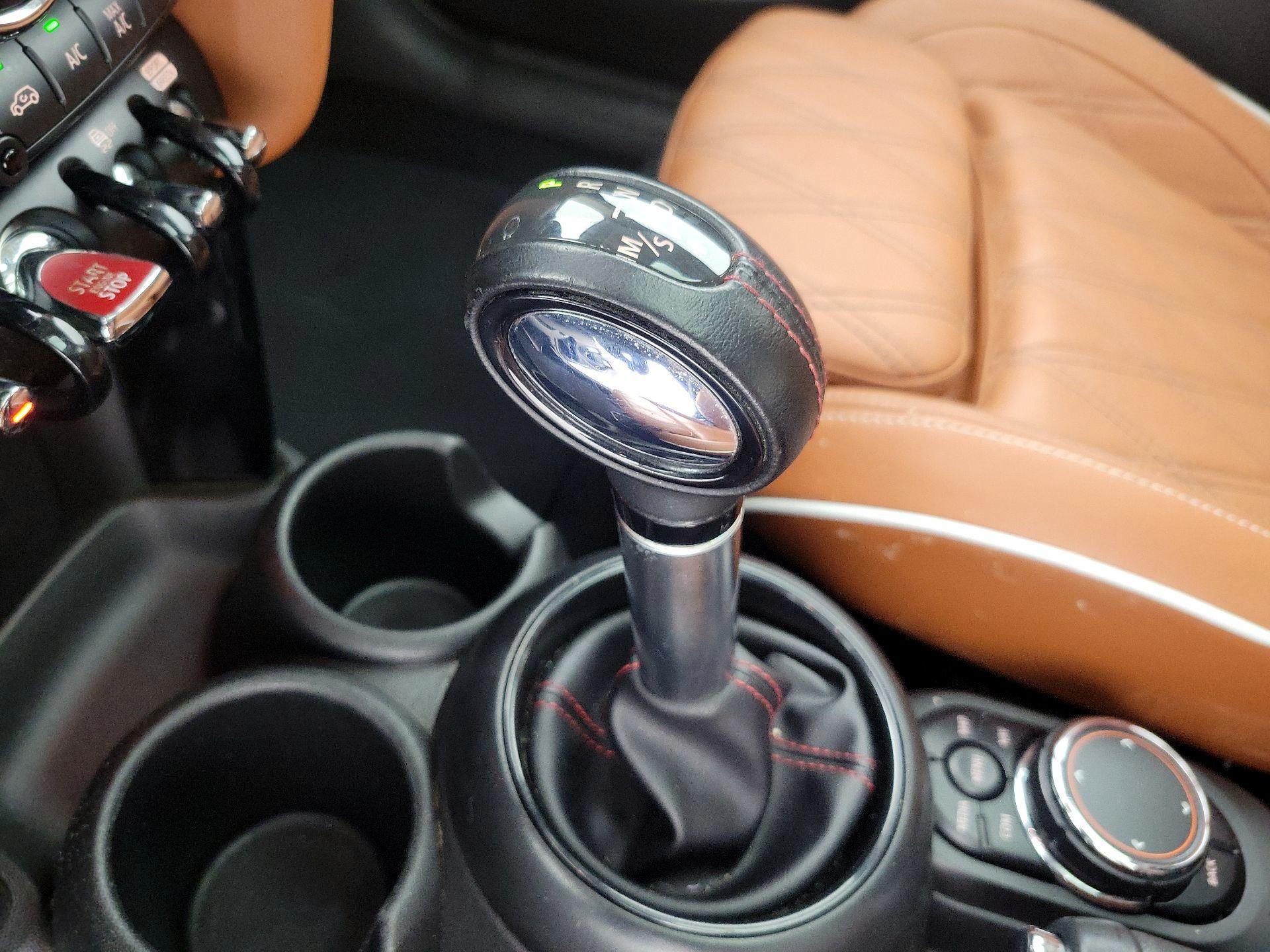 Thumbnail: 2019 MINI Cooper Hardtop - 18