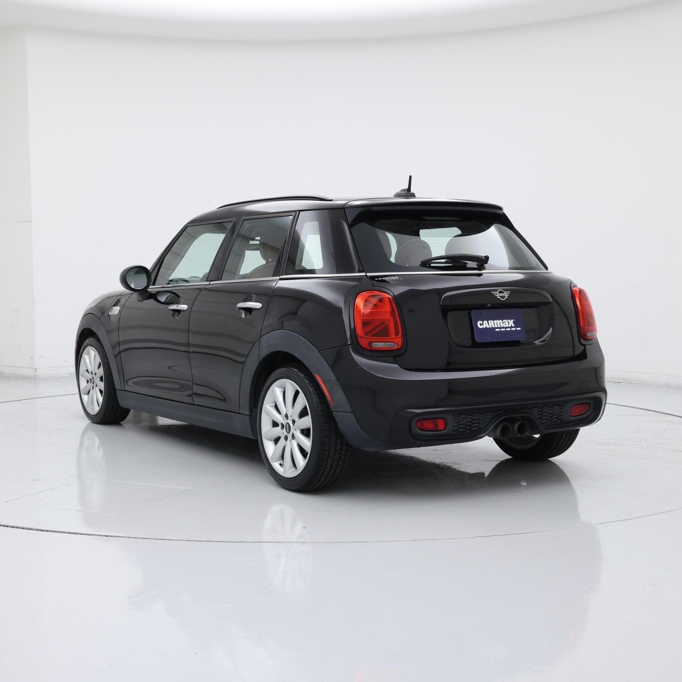 Thumbnail: 2019 MINI Cooper Hardtop - 2