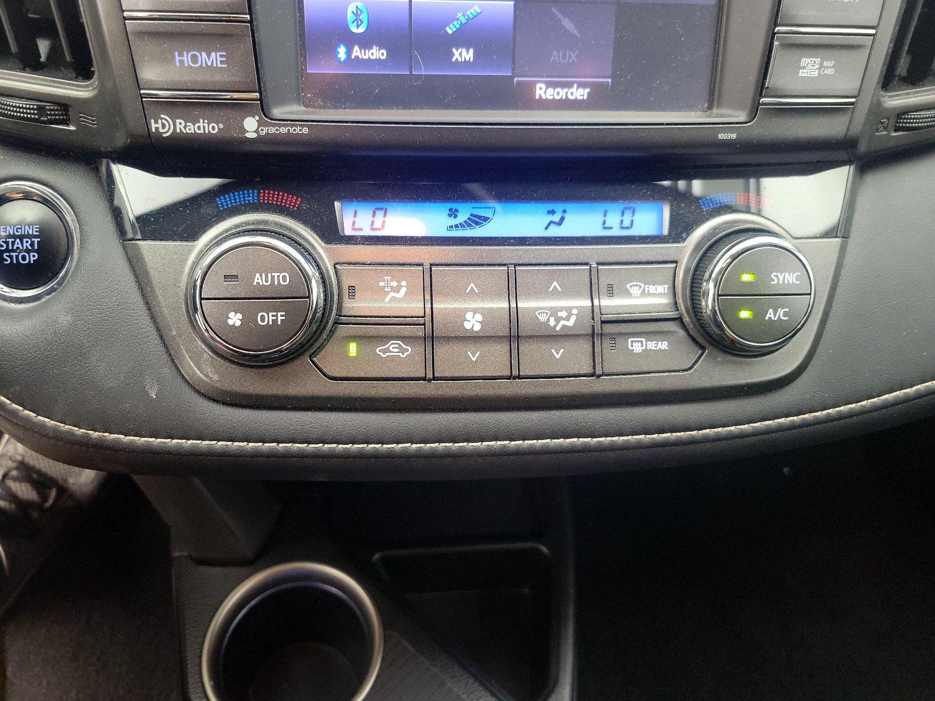 Thumbnail: 2015 Toyota RAV4 - 17