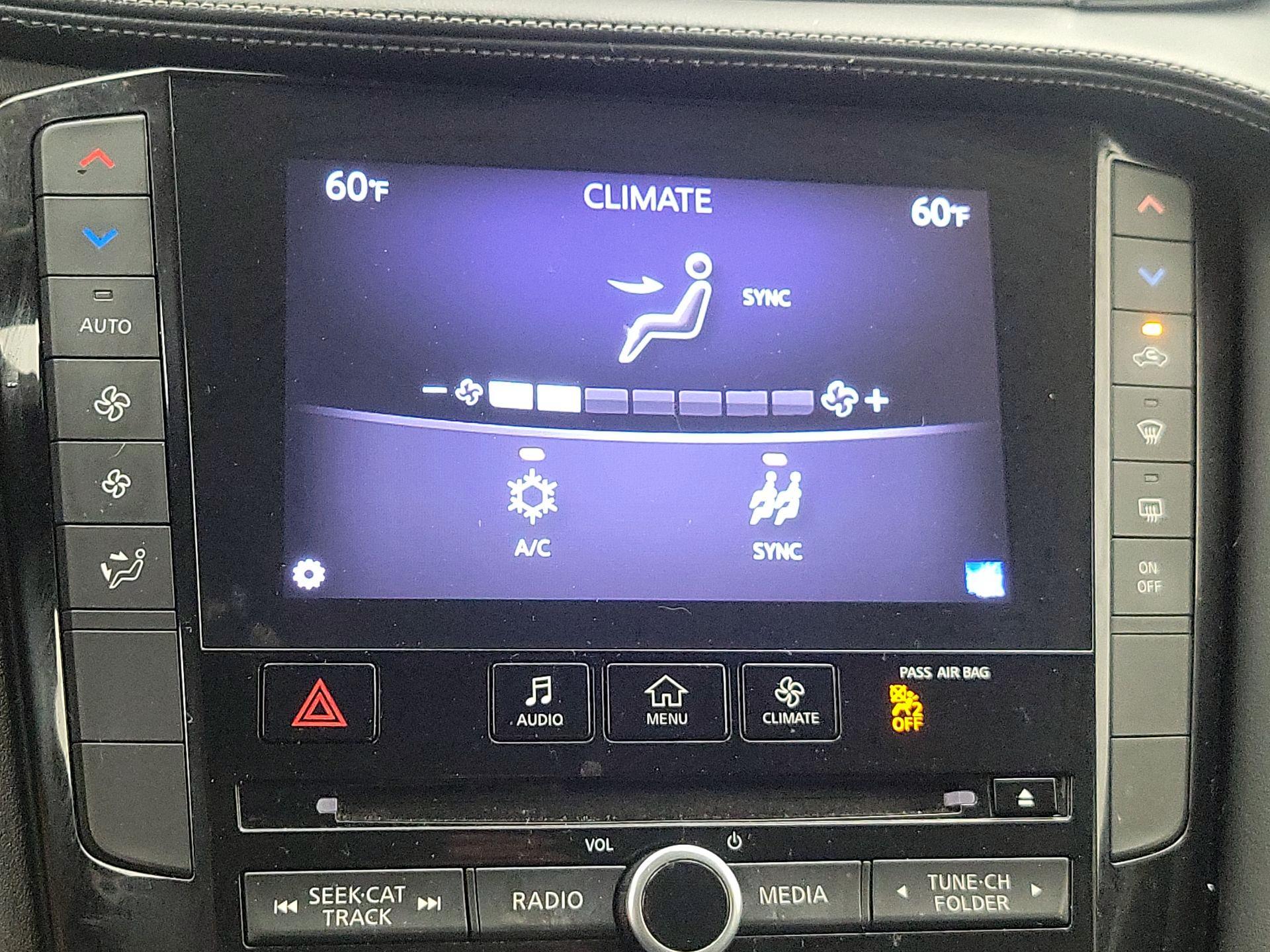 Thumbnail: 2019 INFINITI QX50 - 16