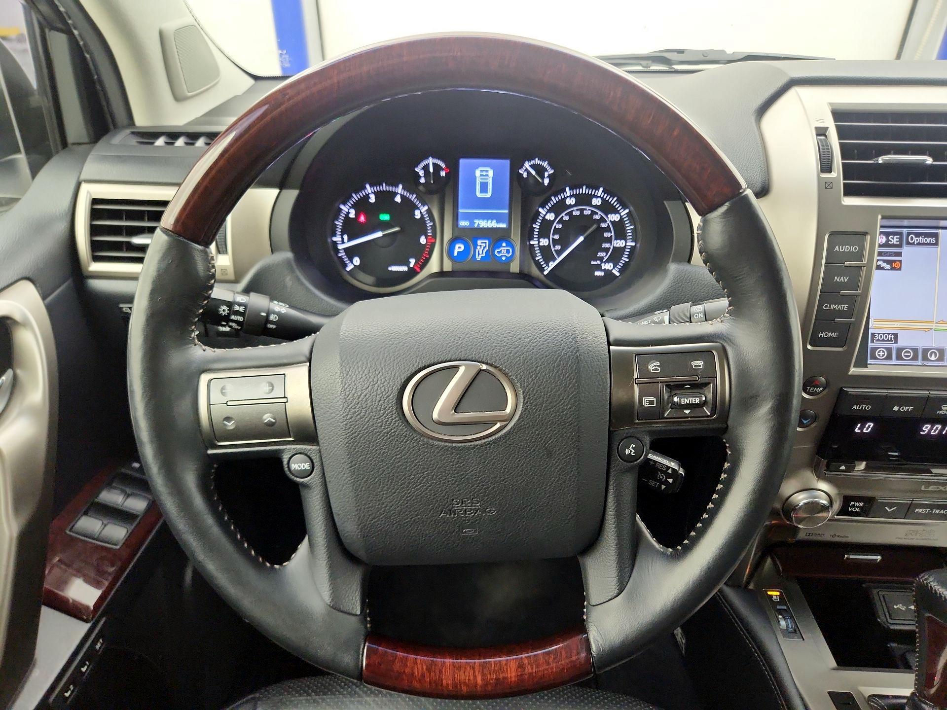 Thumbnail: 2014 Lexus GX - 10