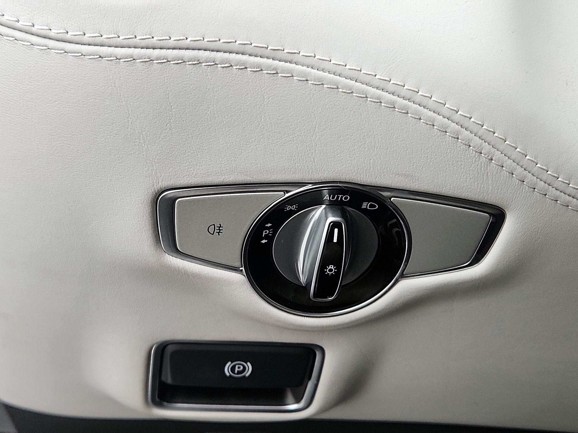 Thumbnail: 2015 Mercedes-Benz S-Class - 13