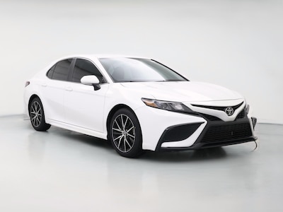 White 2023 Toyota Camry SE