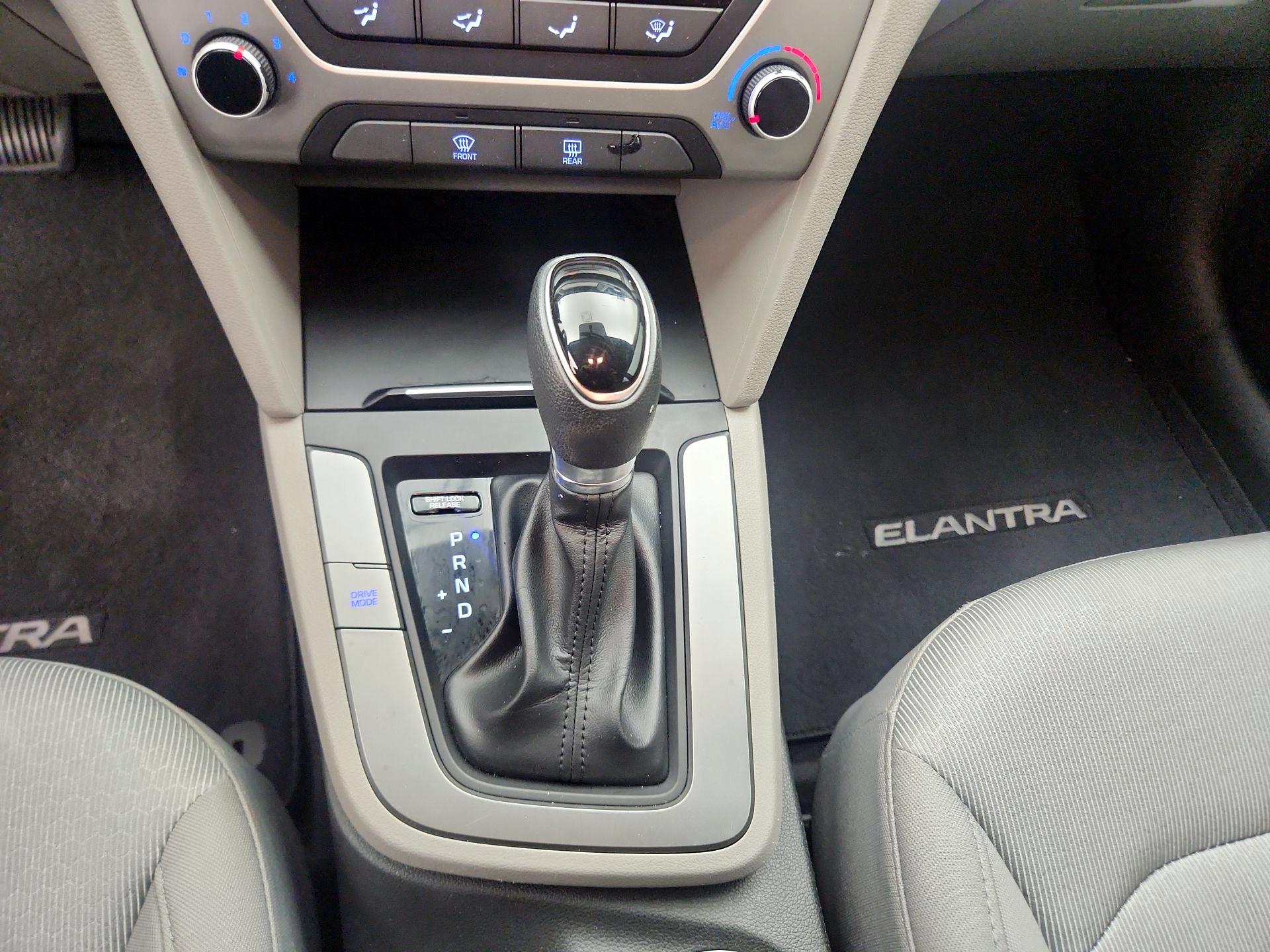 Thumbnail: 2018 Hyundai Elantra - 17