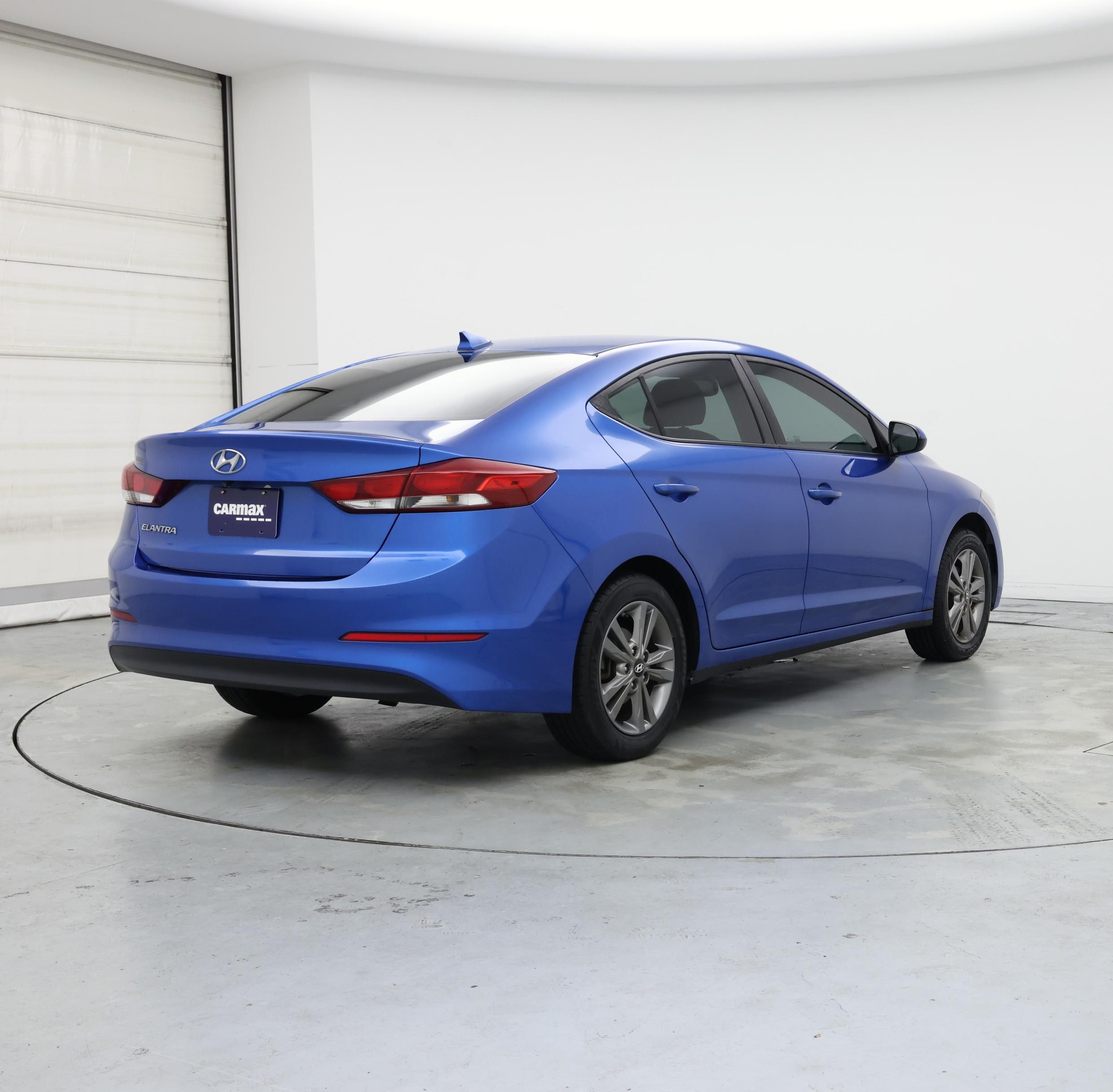 Thumbnail: 2018 Hyundai Elantra - 8