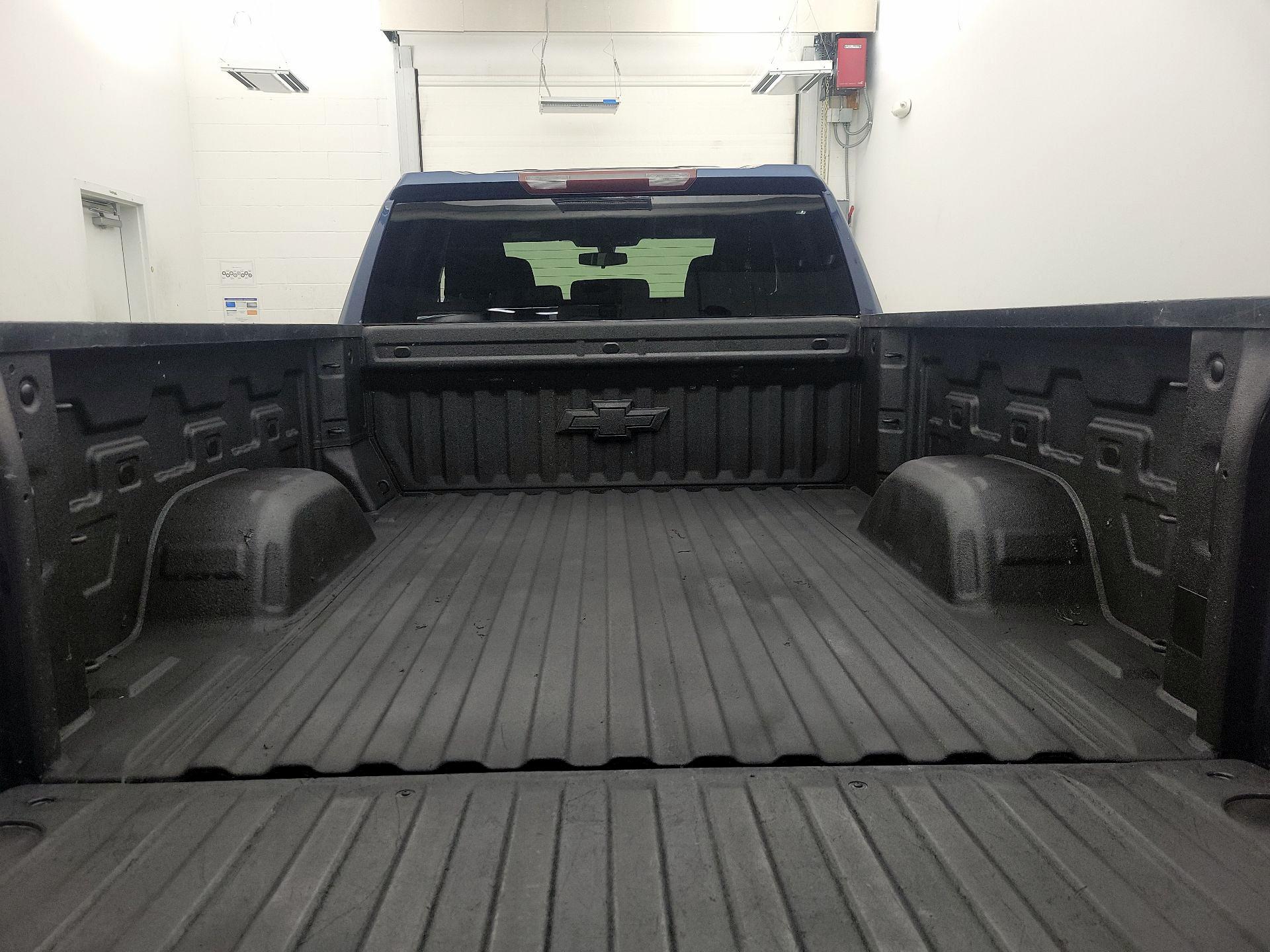 Thumbnail: 2020 Chevrolet Silverado 1500 - 20