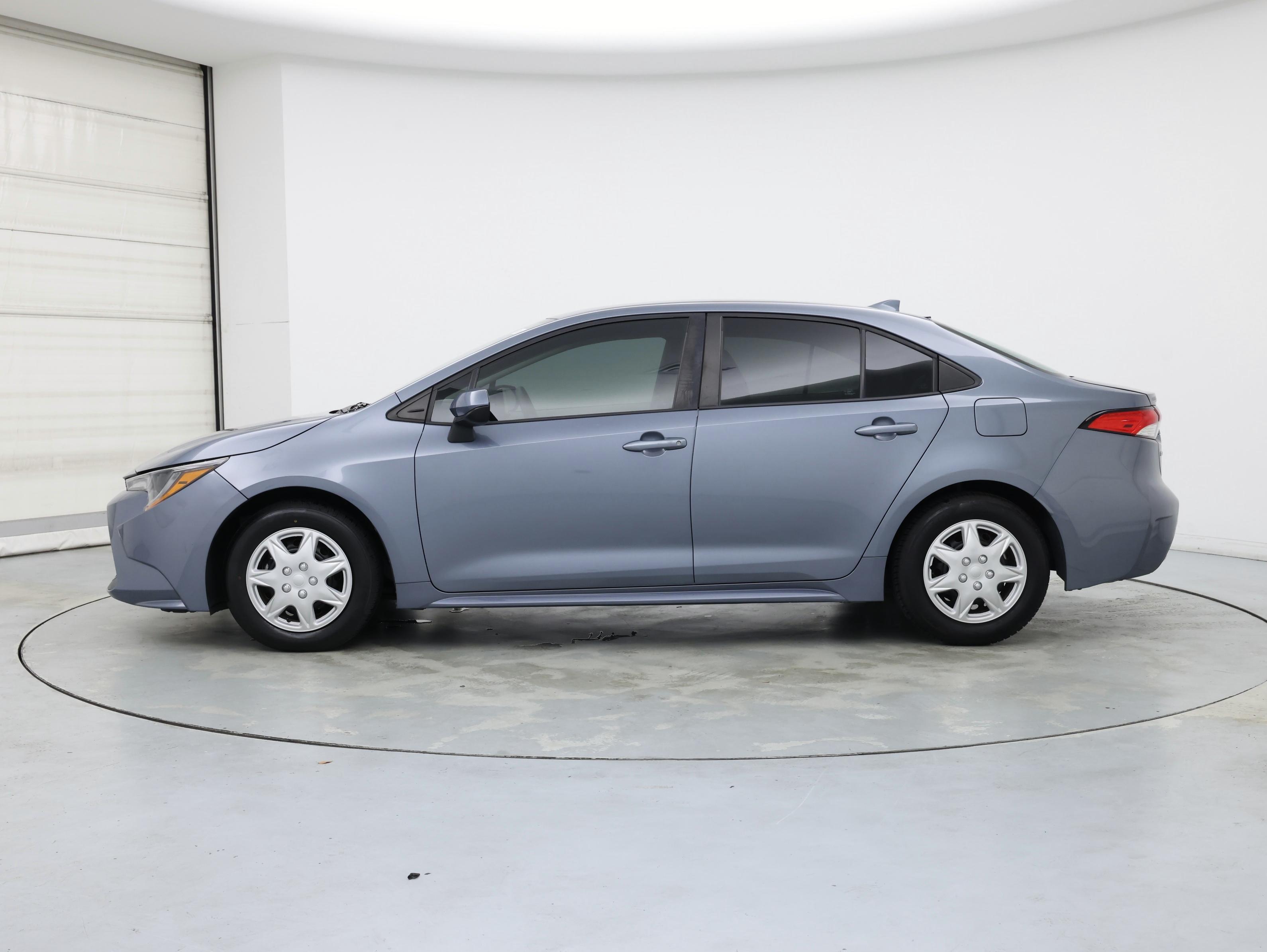 Thumbnail: 2021 Toyota Corolla - 3
