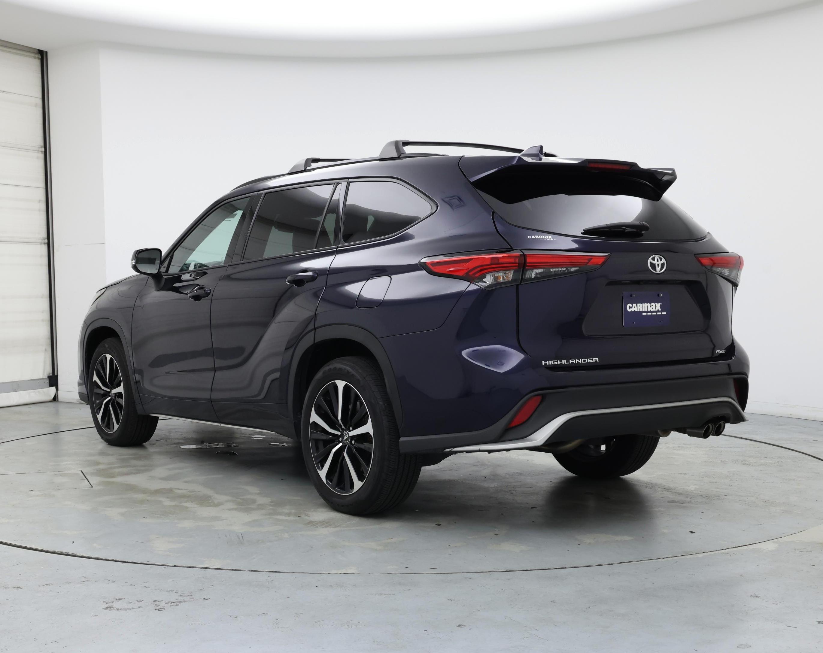 Thumbnail: 2021 Toyota Highlander - 2