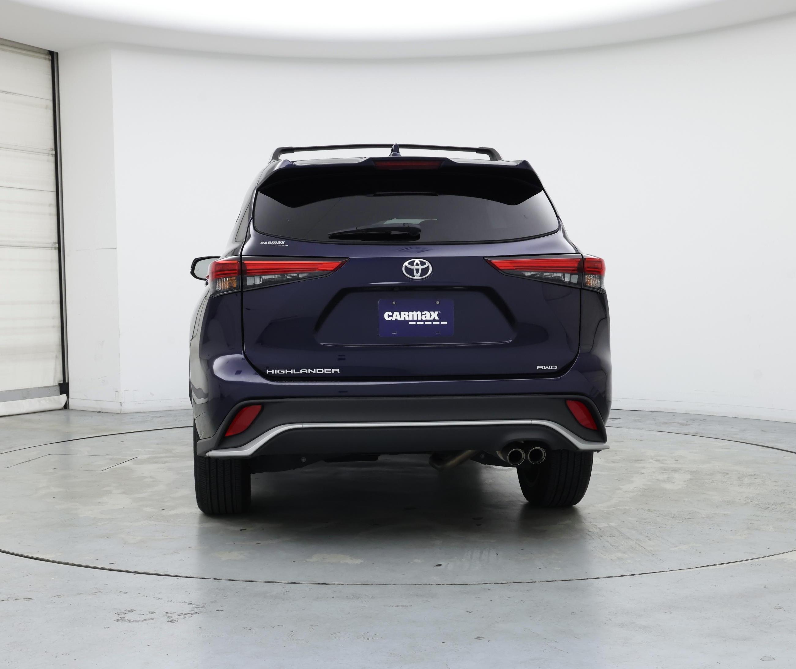 Thumbnail: 2021 Toyota Highlander - 6