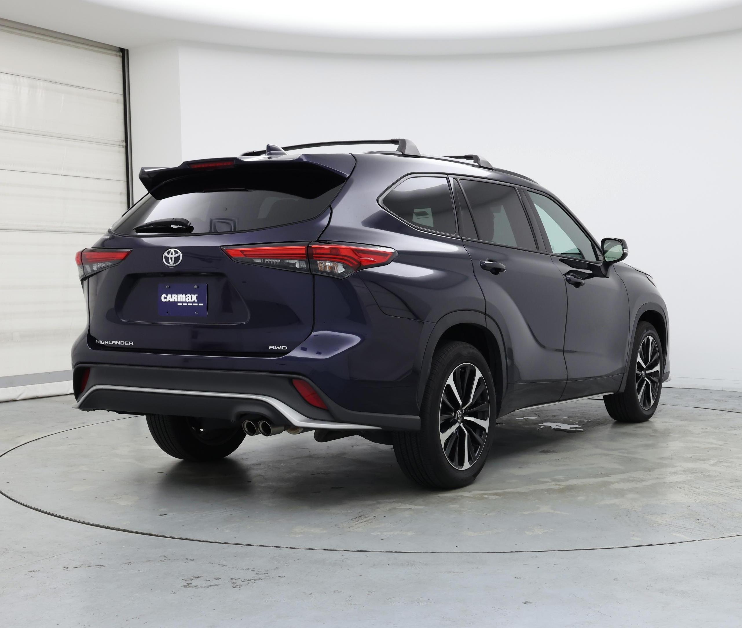 Thumbnail: 2021 Toyota Highlander - 8
