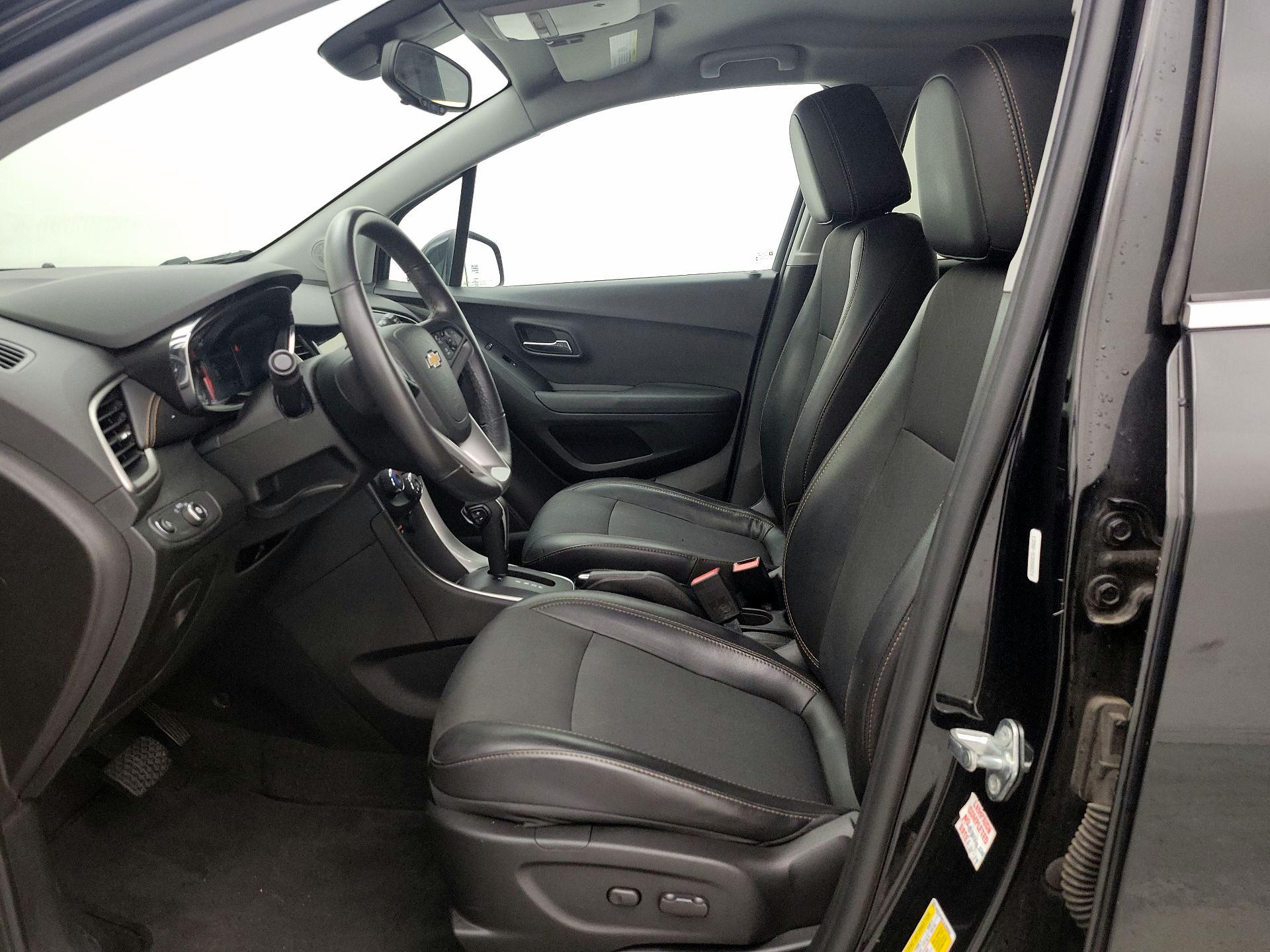 Thumbnail: 2018 Chevrolet Trax - 11