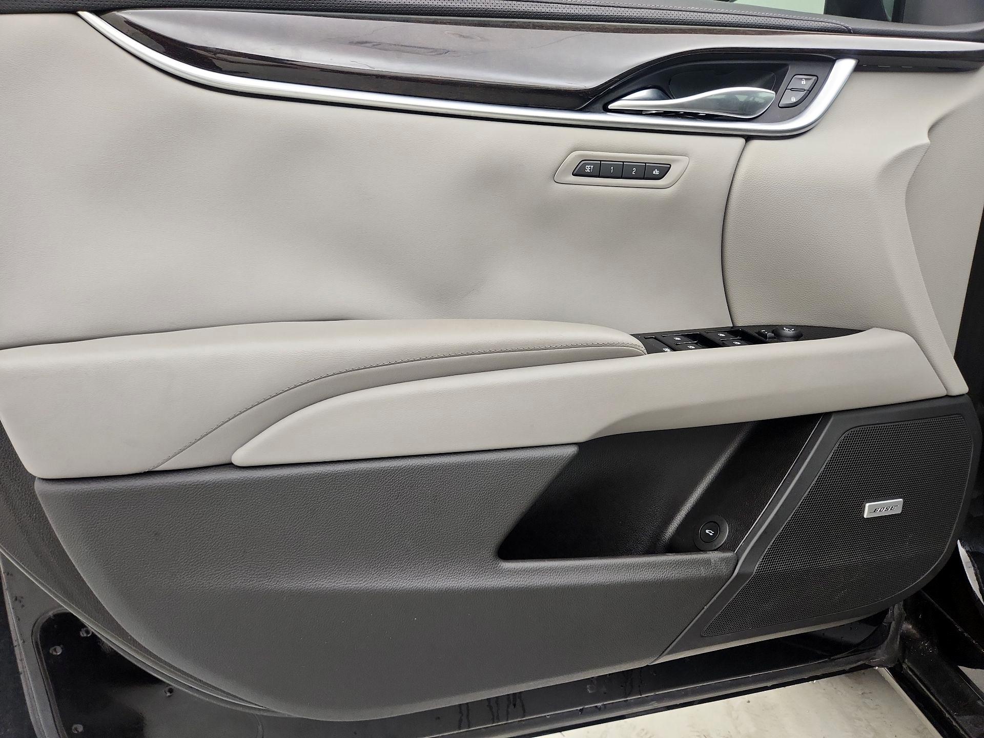 Thumbnail: 2017 Cadillac XTS - 12