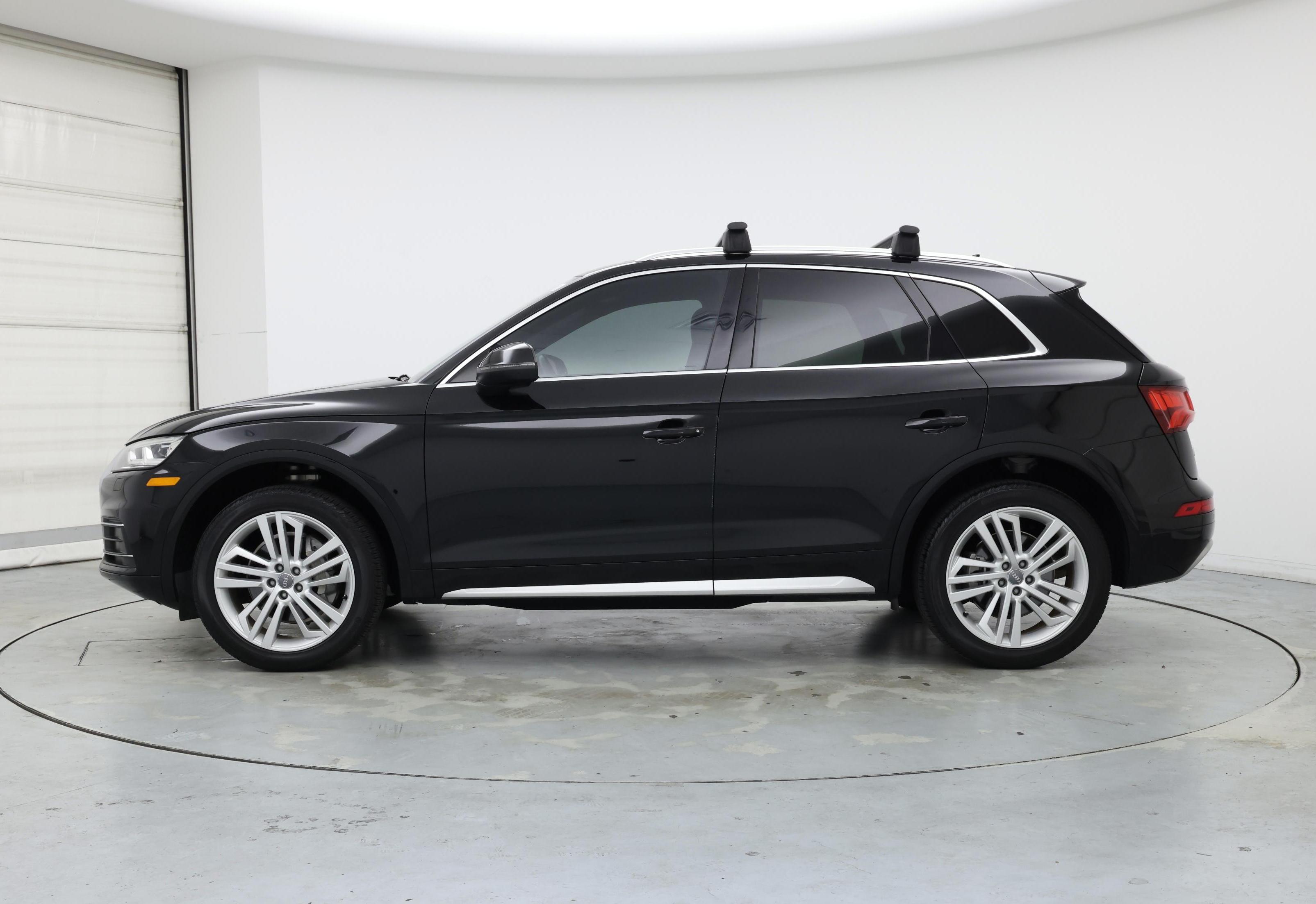 Thumbnail: 2020 Audi Q5 - 3