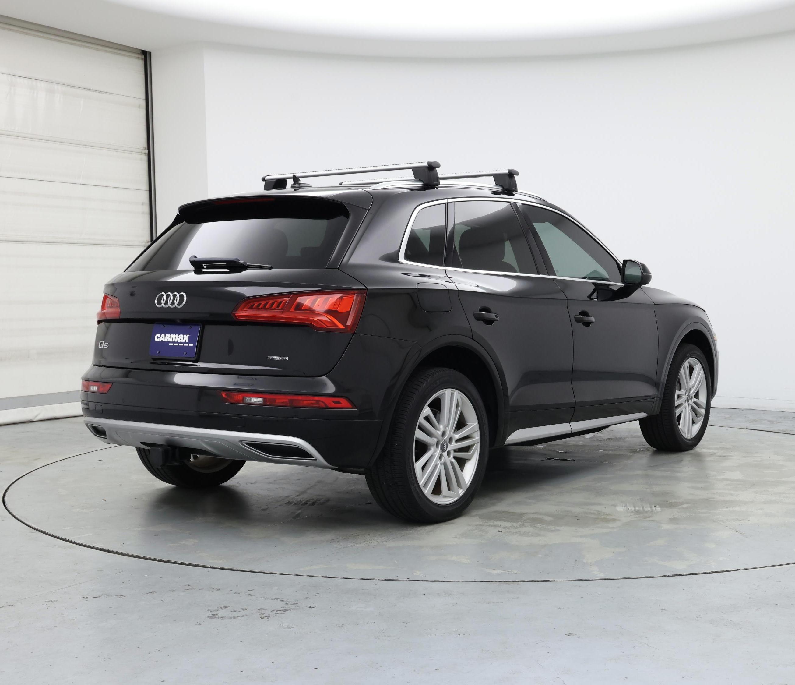 Thumbnail: 2020 Audi Q5 - 8