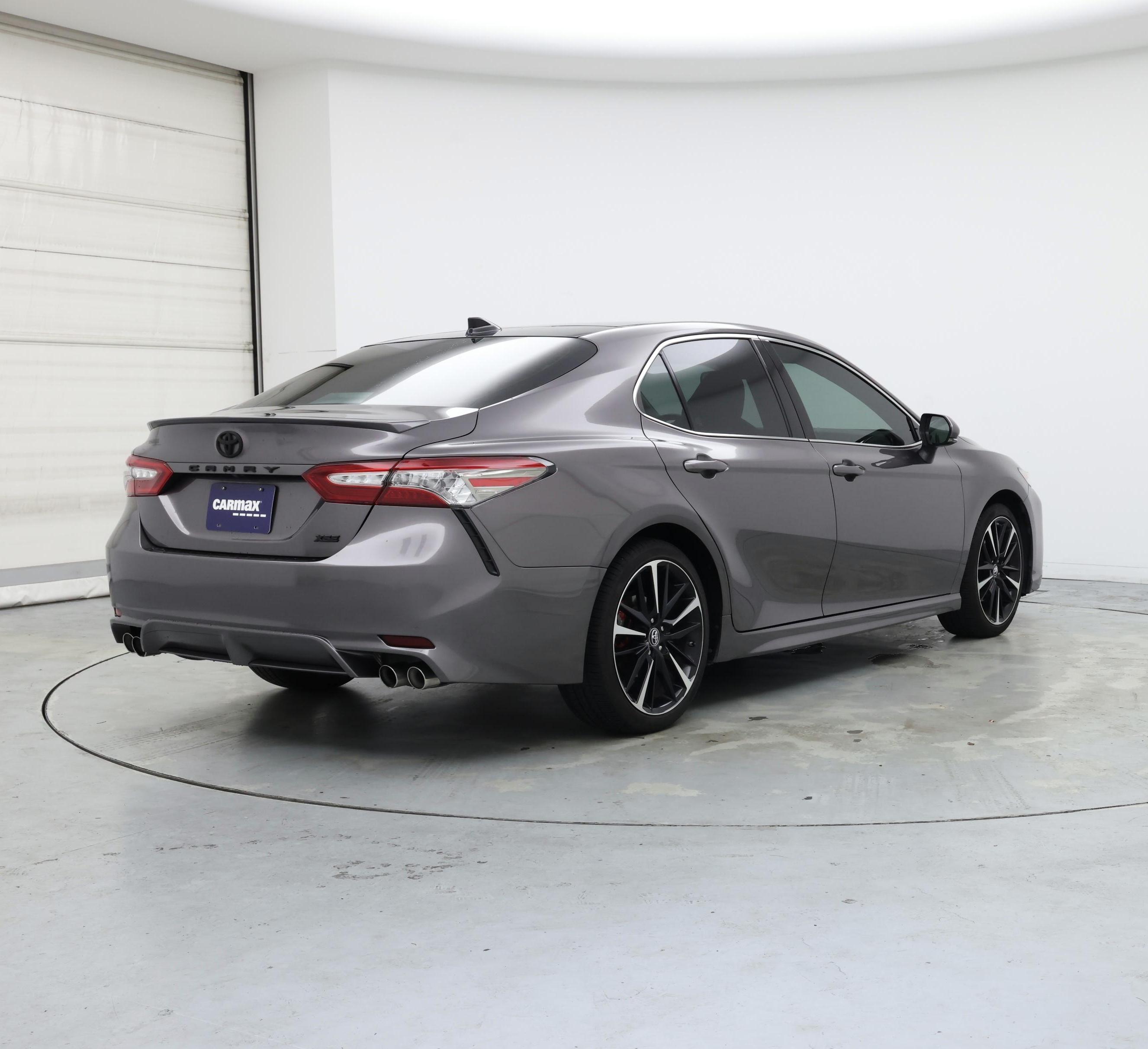Thumbnail: 2019 Toyota Camry - 8