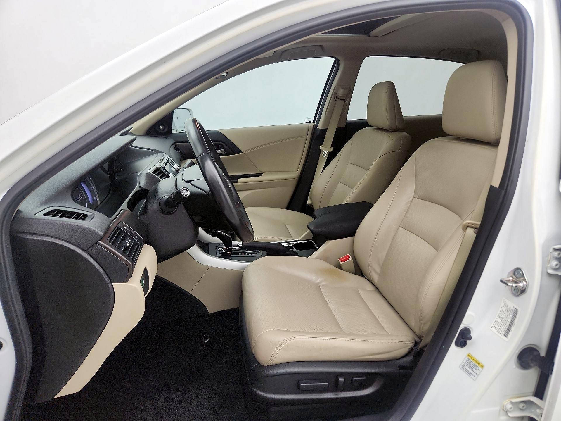 Thumbnail: 2015 Honda Accord - 11