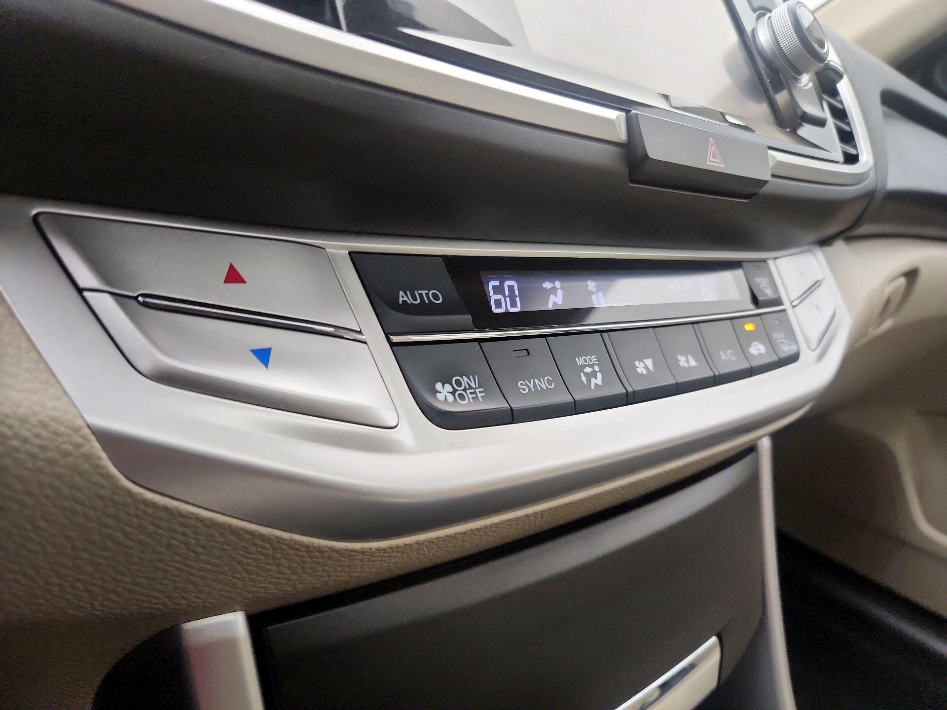Thumbnail: 2015 Honda Accord - 16