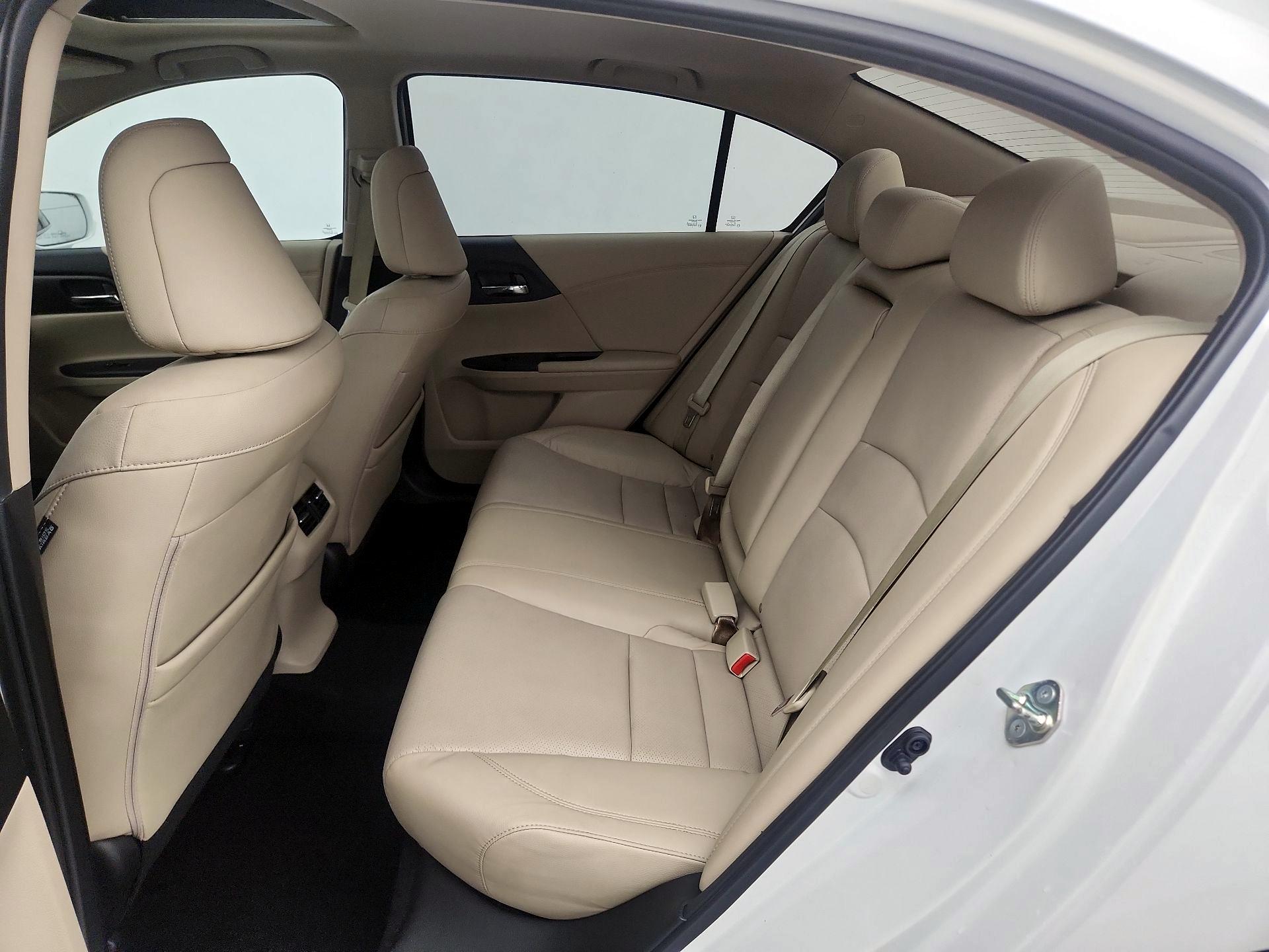 Thumbnail: 2015 Honda Accord - 20