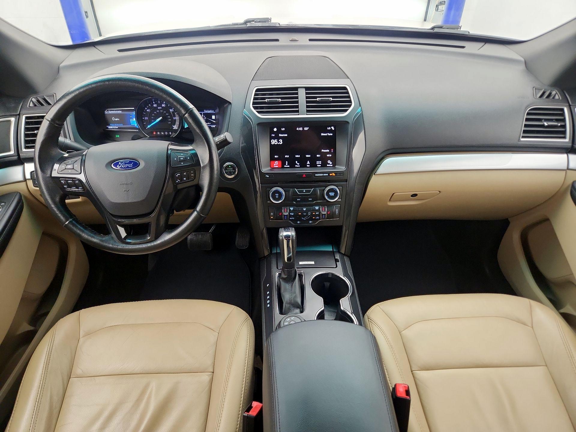 Thumbnail: 2017 Ford Explorer - 9