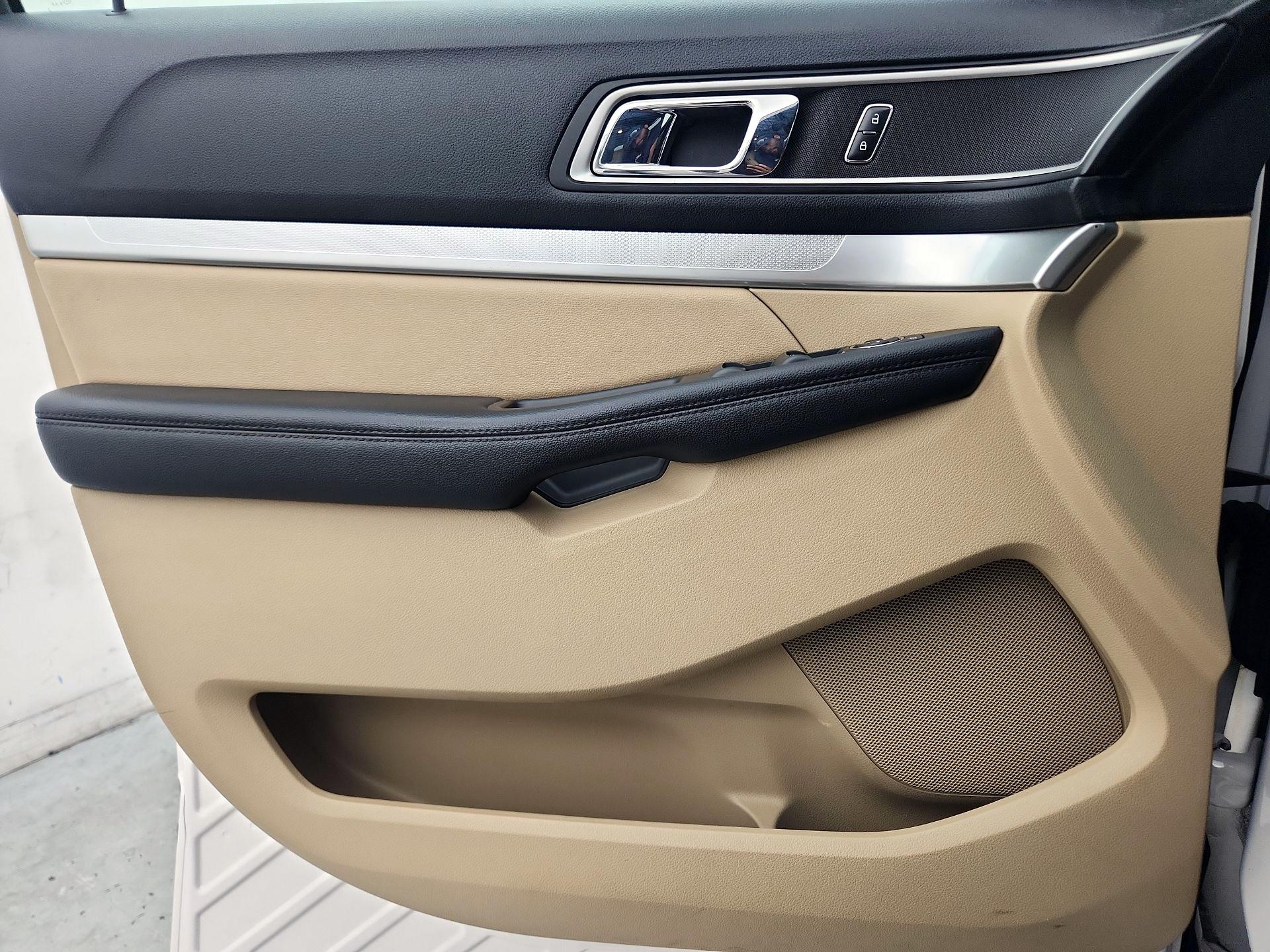 Thumbnail: 2017 Ford Explorer - 12