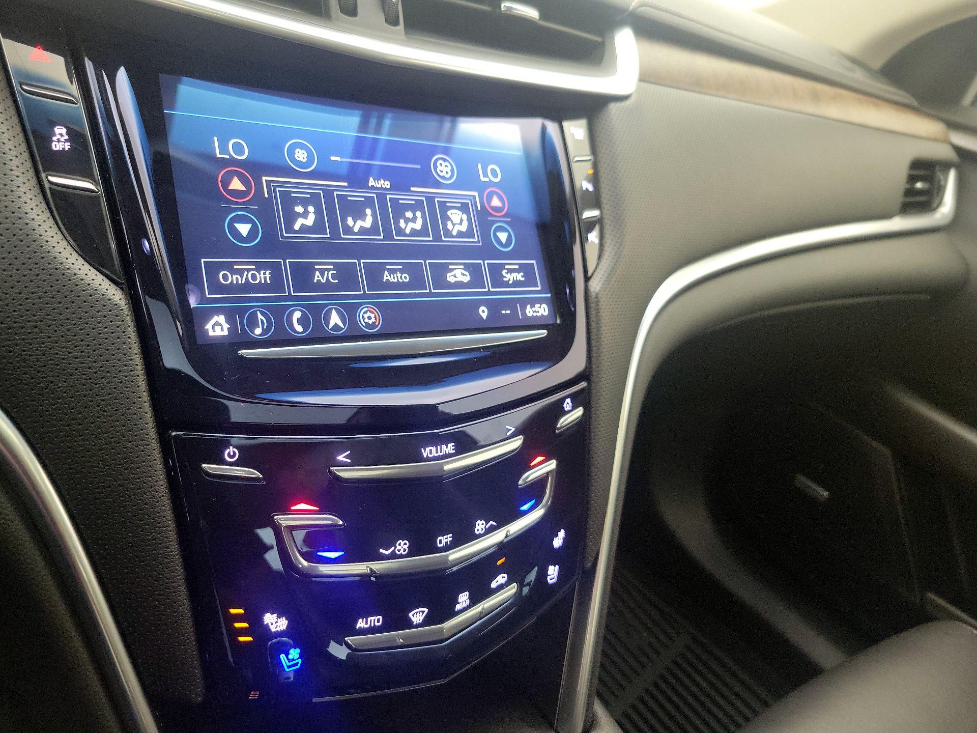 Thumbnail: 2018 Cadillac XTS - 17