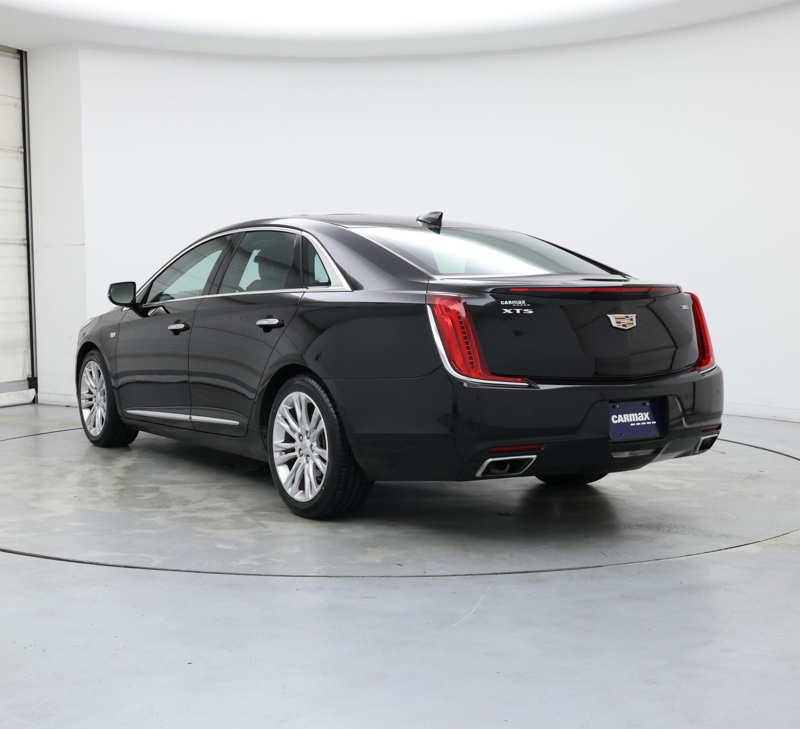 Thumbnail: 2018 Cadillac XTS - 2