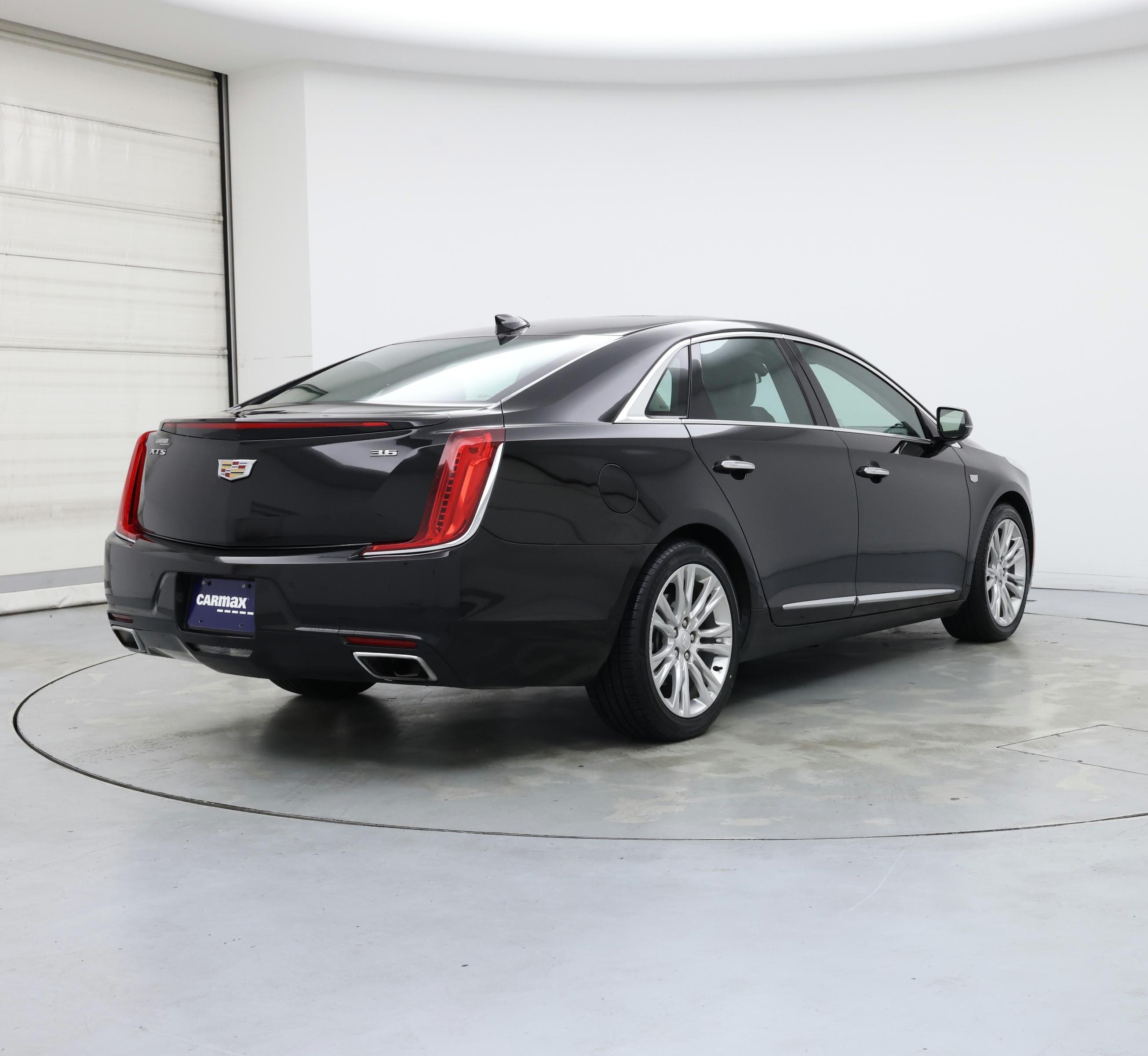 Thumbnail: 2018 Cadillac XTS - 8