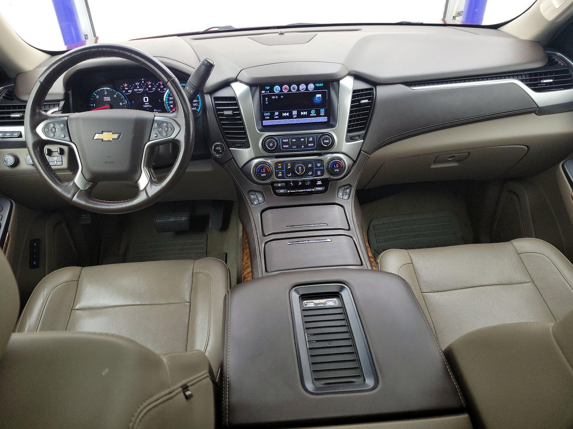 Thumbnail: 2018 Chevrolet Suburban - 9