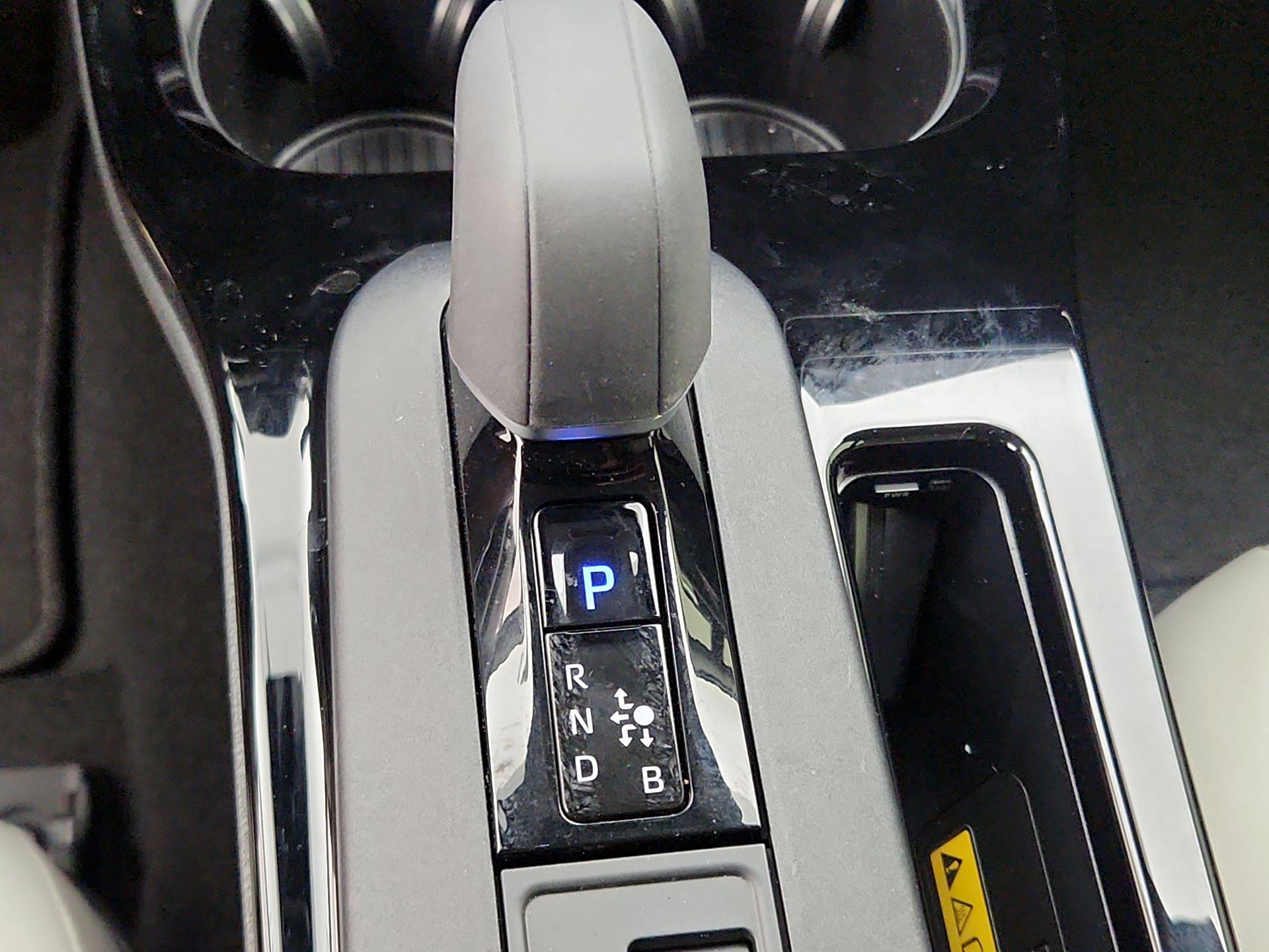 Thumbnail: 2024 Toyota Prius - 18