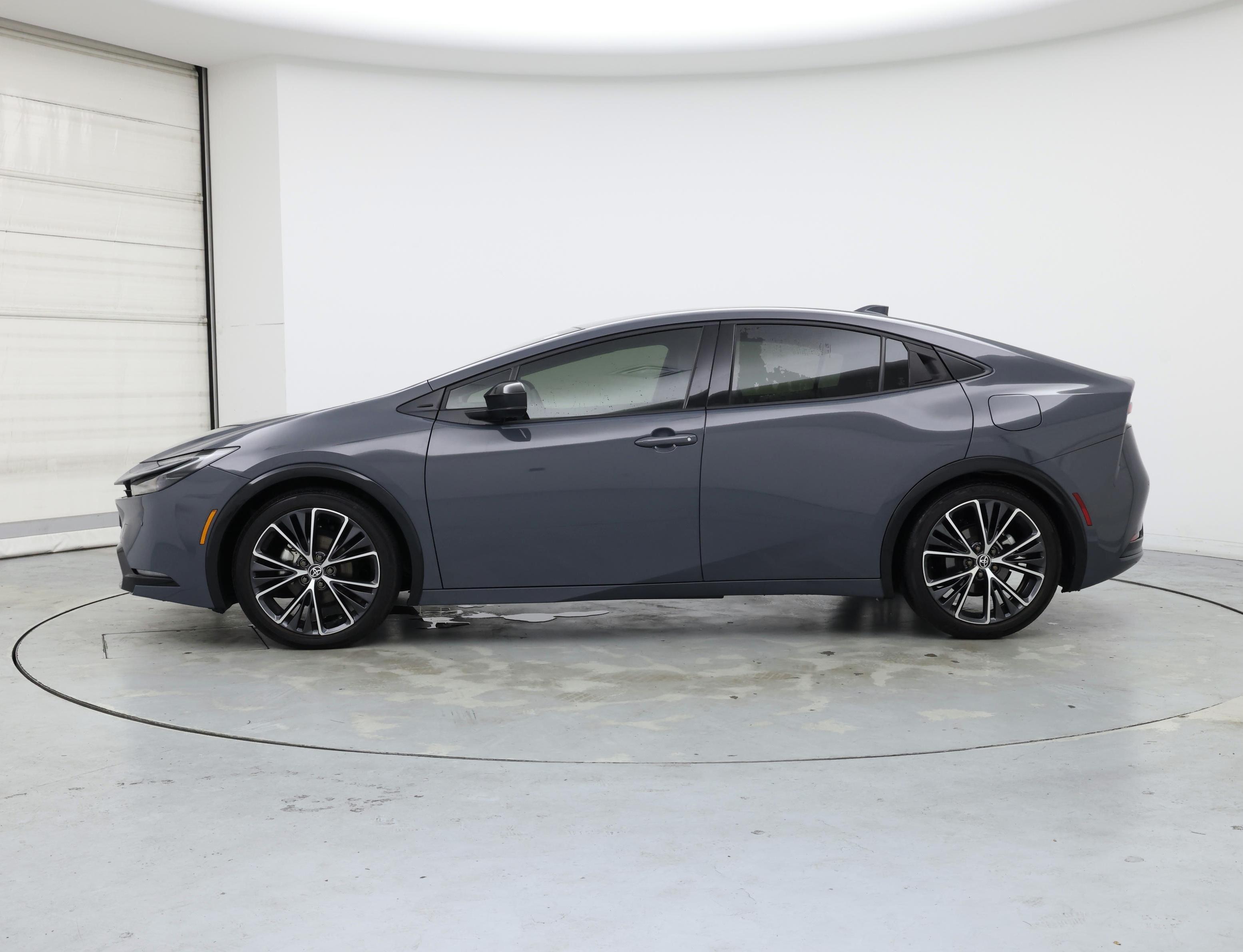 Thumbnail: 2024 Toyota Prius - 3