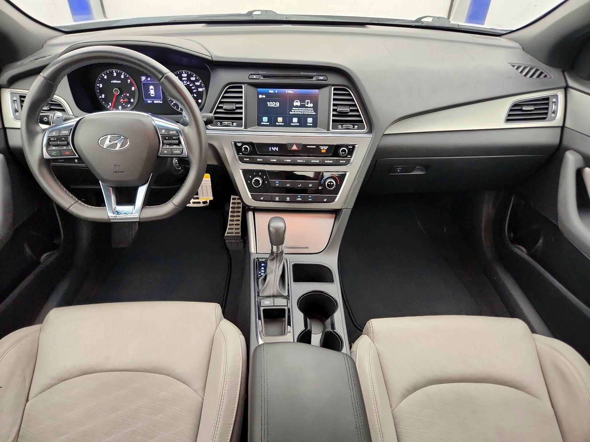 Thumbnail: 2017 Hyundai Sonata - 9