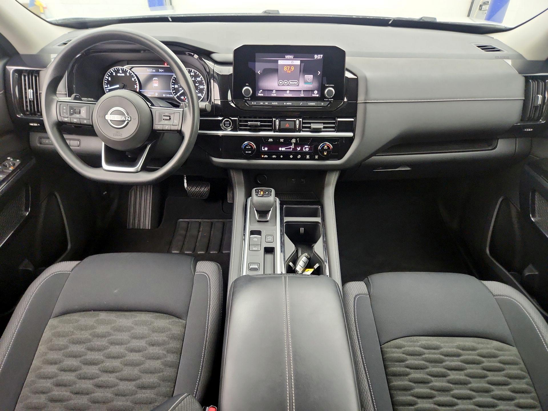 Thumbnail: 2022 Nissan Pathfinder - 9