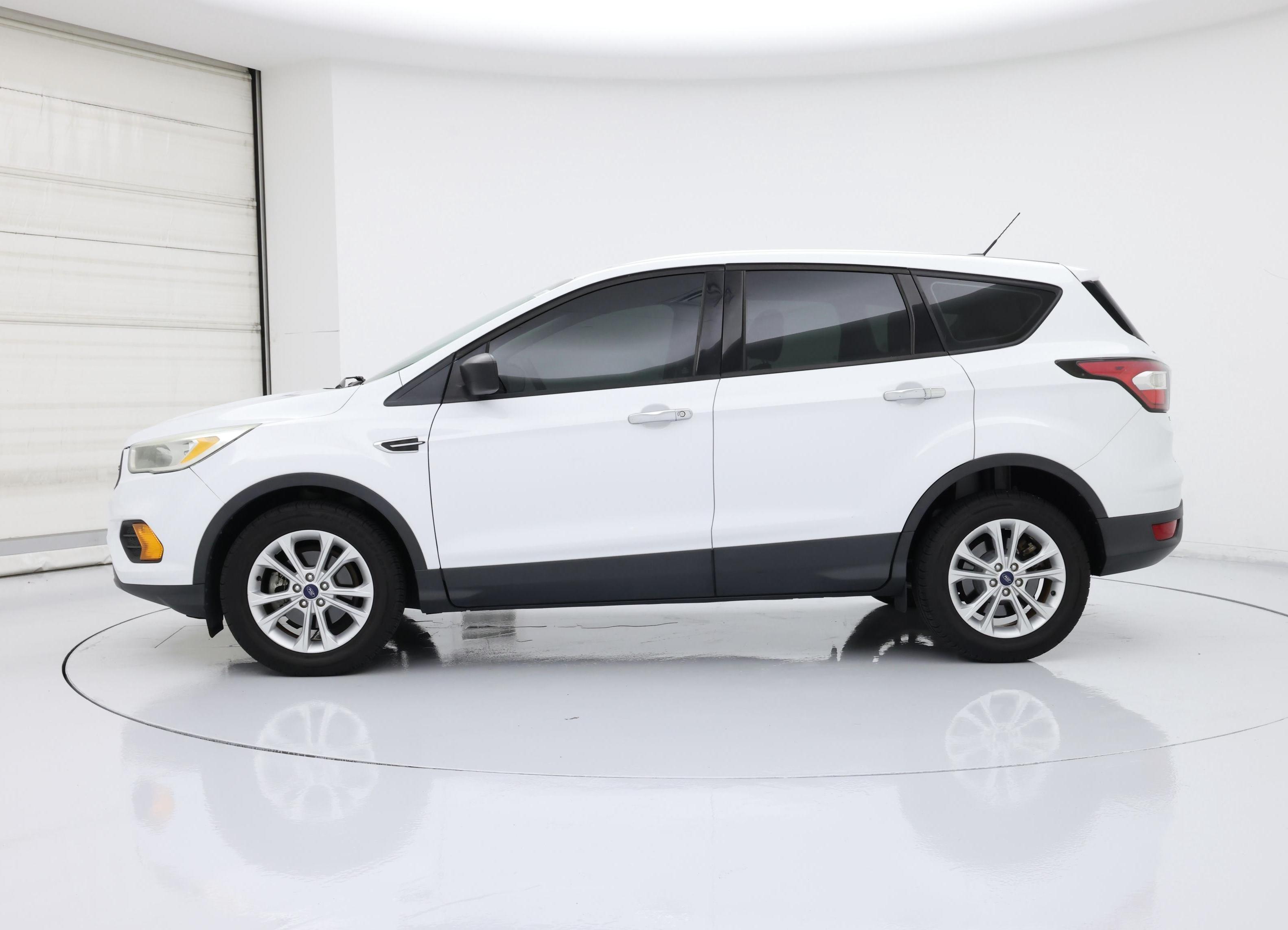 Thumbnail: 2017 Ford Escape - 3