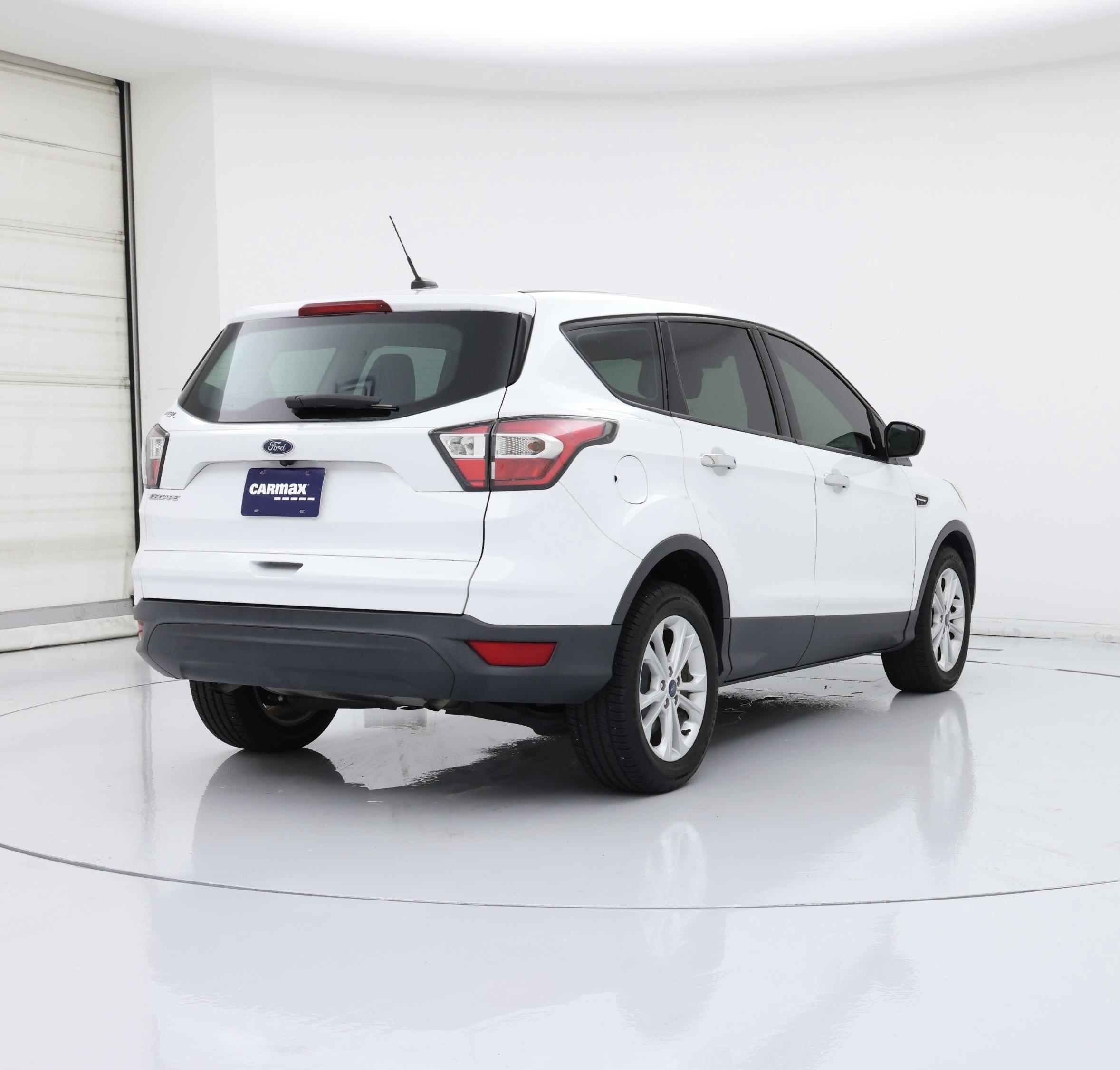 Thumbnail: 2017 Ford Escape - 8