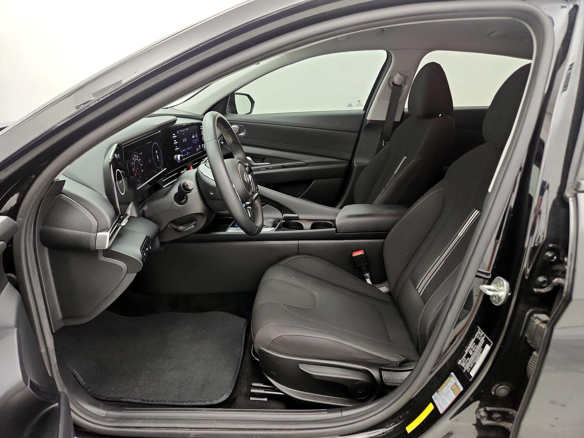 Thumbnail: 2021 Hyundai Elantra - 11