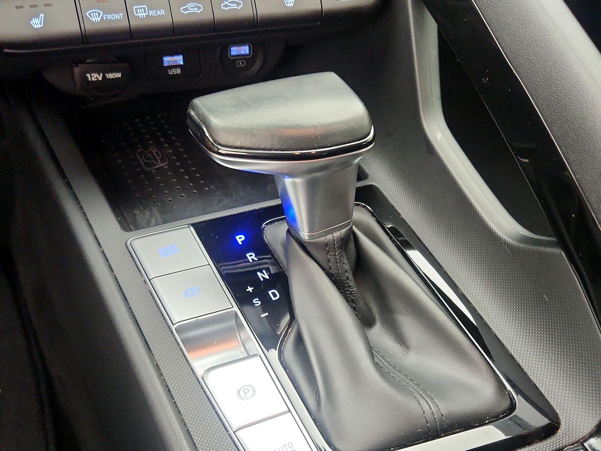 Thumbnail: 2021 Hyundai Elantra - 17