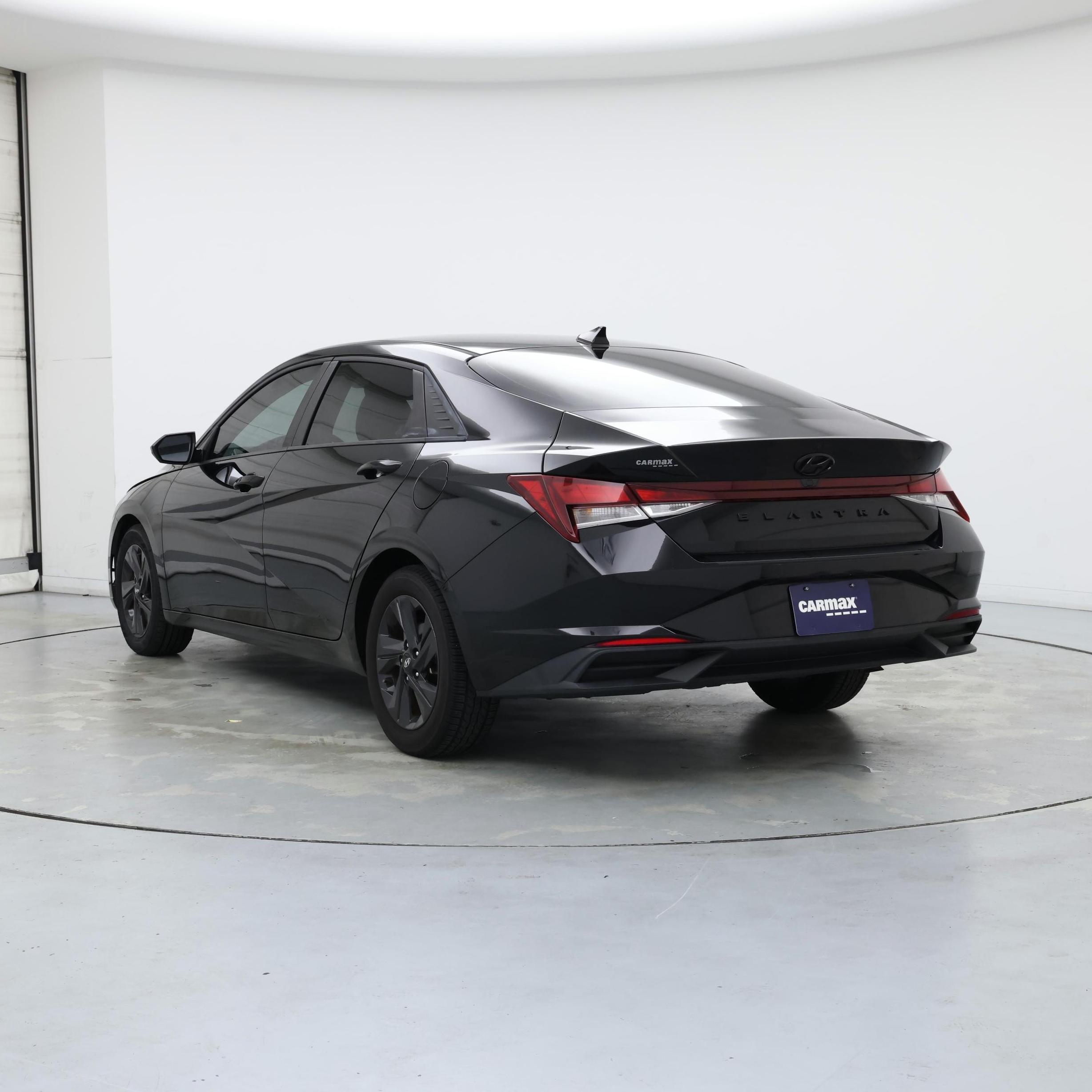 Thumbnail: 2021 Hyundai Elantra - 2
